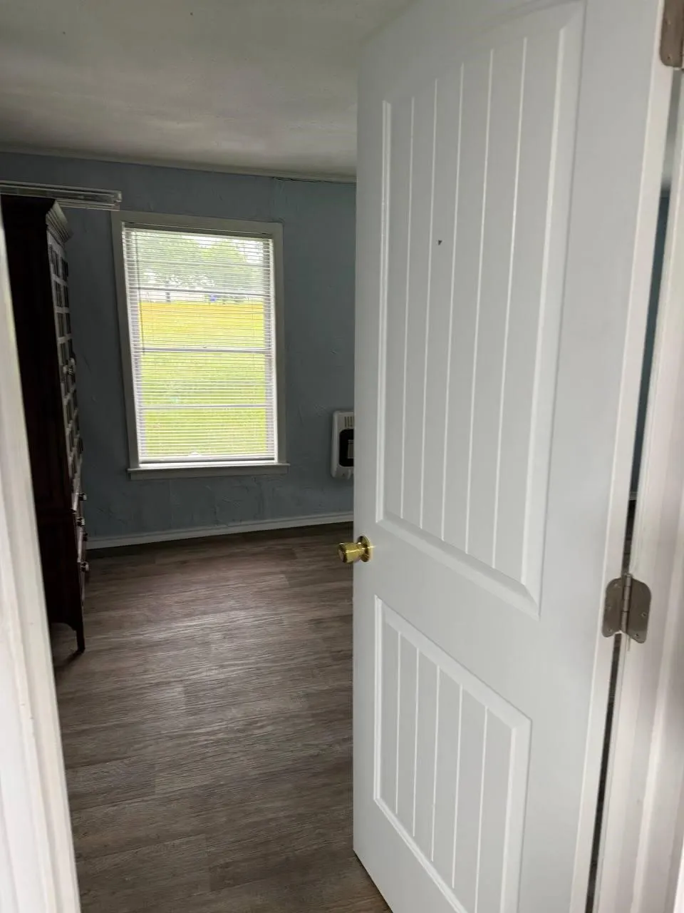 Single Family Residence For Rent in Hopkins County , 1100 Jackson Street N, Sulphur Springs, Texas 75482, 3 Bedrooms, 2 Bathrooms, Garage spaces, 1,290 Sqft, built in 1936, Price $1,100, mls#21330513, Real Estate Agent in Sulphur Springs, Homes For Rent in Hopkins county, Homes For Rent in Sulphur Springs, Realtor in Sulphur Springs Texas, Real Estate Brokerage Independent Realty Texas, Luminita Cordes Realtor