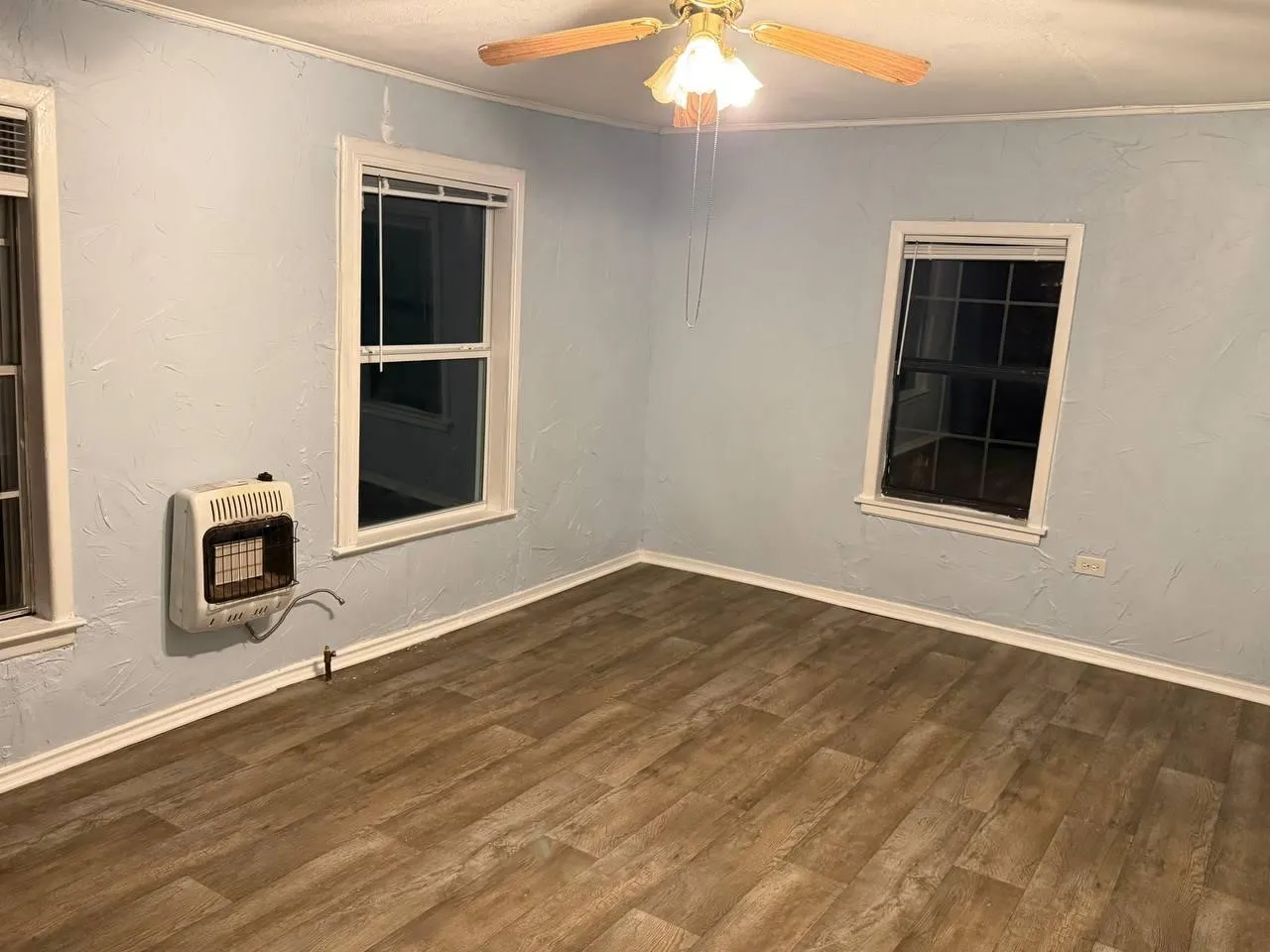 Single Family Residence For Rent in Hopkins County , 1100 Jackson Street N, Sulphur Springs, Texas 75482, 3 Bedrooms, 2 Bathrooms, Garage spaces, 1,290 Sqft, built in 1936, Price $1,100, mls#21330513, Real Estate Agent in Sulphur Springs, Homes For Rent in Hopkins county, Homes For Rent in Sulphur Springs, Realtor in Sulphur Springs Texas, Real Estate Brokerage Independent Realty Texas, Luminita Cordes Realtor