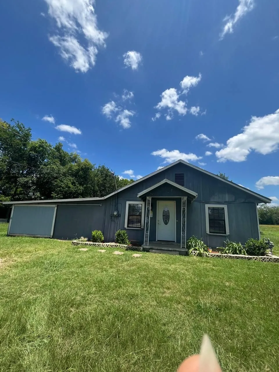 Single Family Residence For Rent in Hopkins County , 1100 Jackson Street N, Sulphur Springs, Texas 75482, 3 Bedrooms, 2 Bathrooms, Garage spaces, 1,290 Sqft, built in 1936, Price $1,100, mls#21330513, Real Estate Agent in Sulphur Springs, Homes For Rent in Hopkins county, Homes For Rent in Sulphur Springs, Realtor in Sulphur Springs Texas, Real Estate Brokerage Independent Realty Texas, Luminita Cordes Realtor