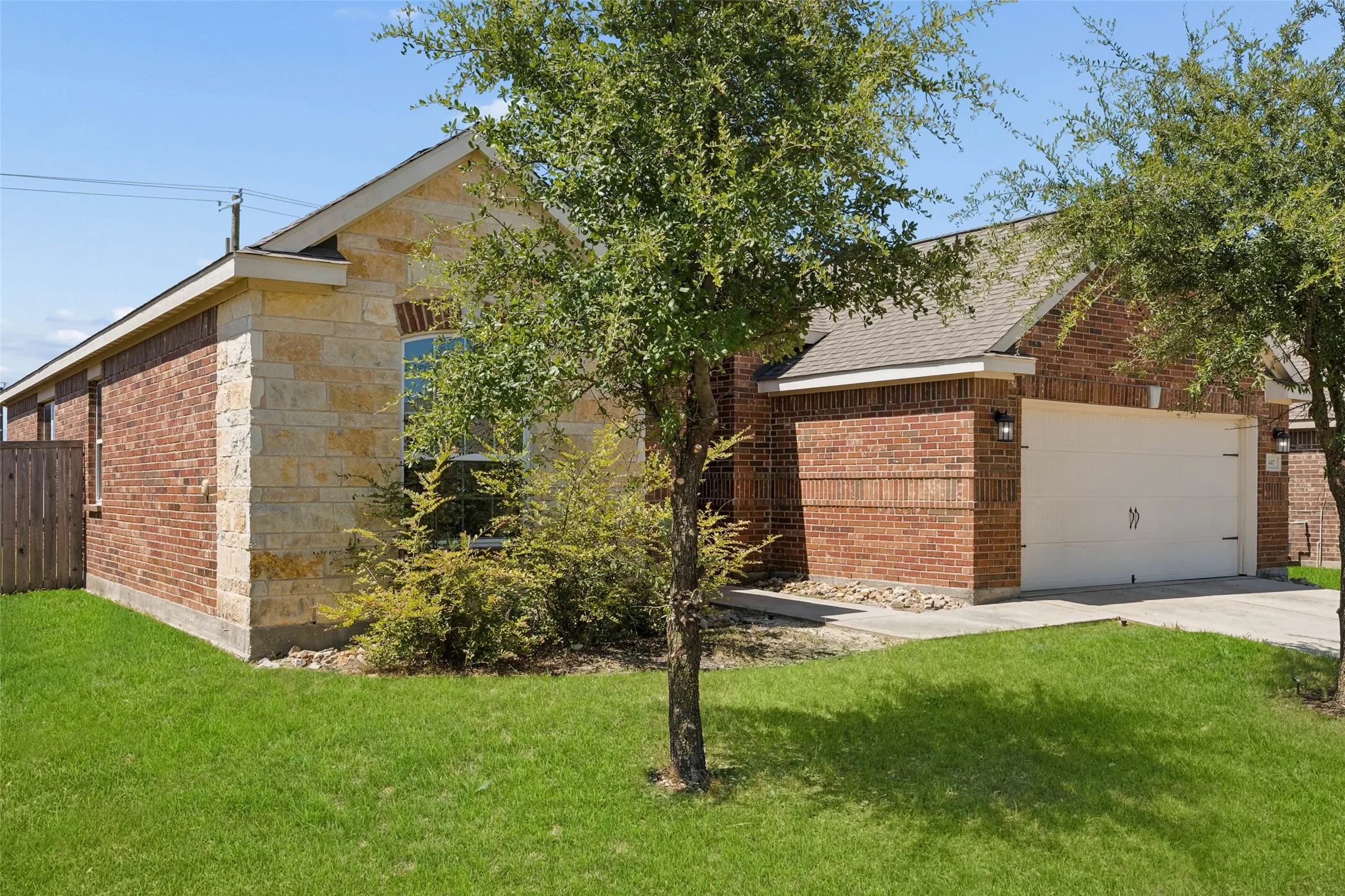 Single Family Residence For Sale in Collin County , 447 Lipizzan Lane, Celina, Texas 75009, 4 Bedroom, 2 Bathroom, 2 Garage spaces, 1,969 Sqft, built in 2015, mls#21319656, Real Estate Agent in Celina, Homes For Sale in Collin county, Homes For Sale in Celina, Realtor in Celina Texas, Real Estate Brokerage Independent Realty Texas, Luminita Cordes Realtor