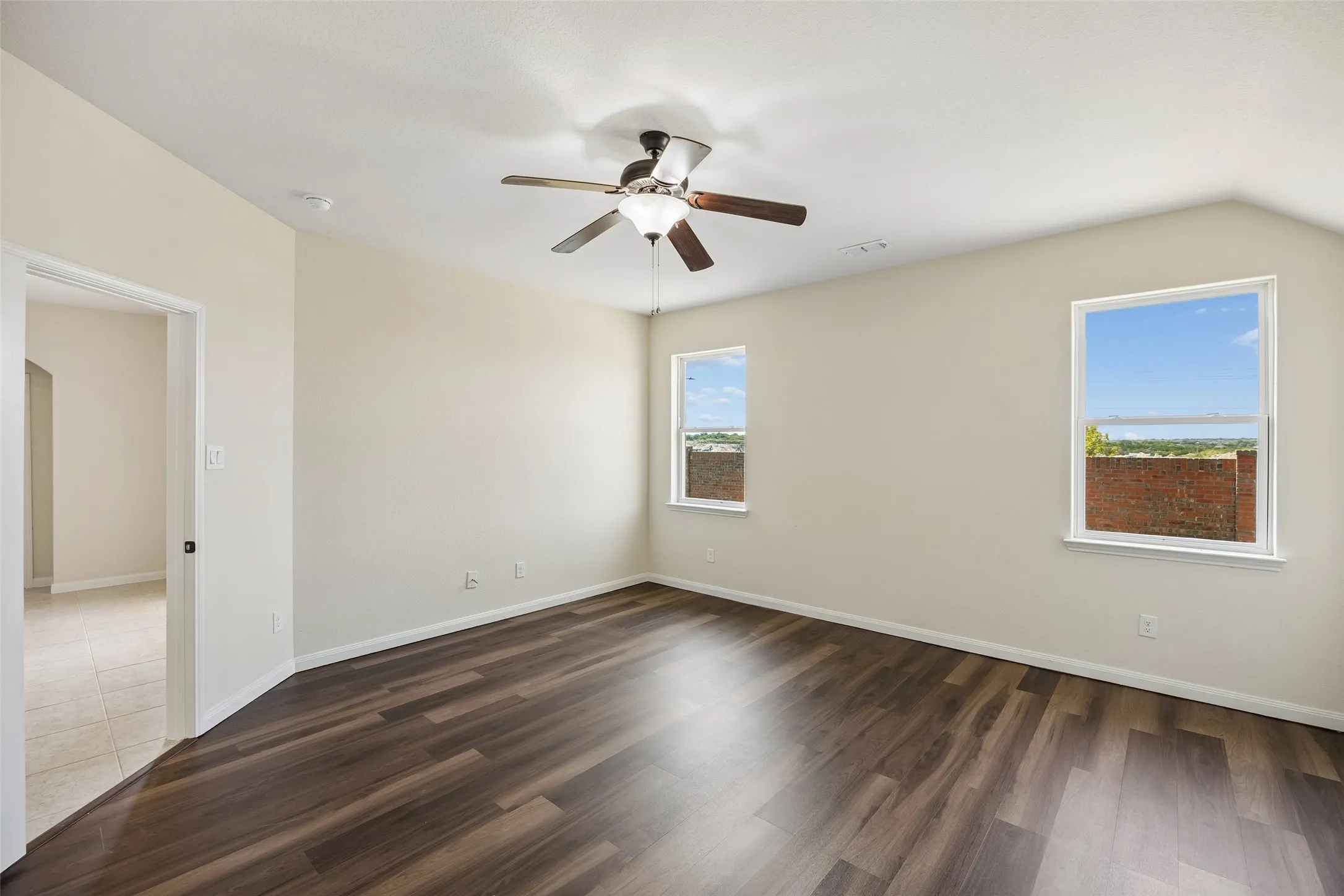 Single Family Residence For Sale in Collin County , 447 Lipizzan Lane, Celina, Texas 75009, 4 Bedroom, 2 Bathroom, 2 Garage spaces, 1,969 Sqft, built in 2015, mls#21319656, Real Estate Agent in Celina, Homes For Sale in Collin county, Homes For Sale in Celina, Realtor in Celina Texas, Real Estate Brokerage Independent Realty Texas, Luminita Cordes Realtor