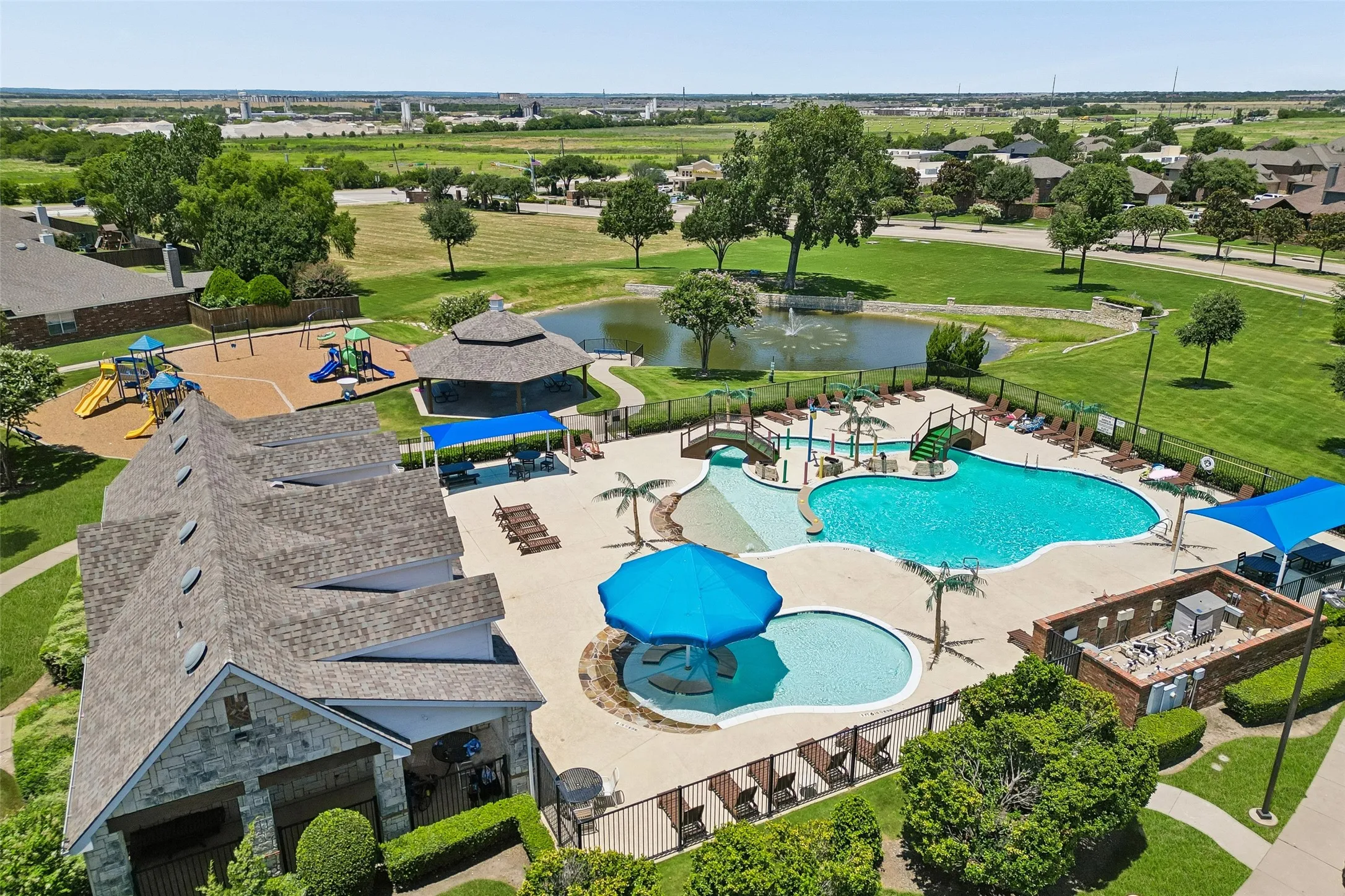 Single Family Residence For Sale in Collin County , 447 Lipizzan Lane, Celina, Texas 75009, 4 Bedroom, 2 Bathroom, 2 Garage spaces, 1,969 Sqft, built in 2015, mls#21319656, Real Estate Agent in Celina, Homes For Sale in Collin county, Homes For Sale in Celina, Realtor in Celina Texas, Real Estate Brokerage Independent Realty Texas, Luminita Cordes Realtor