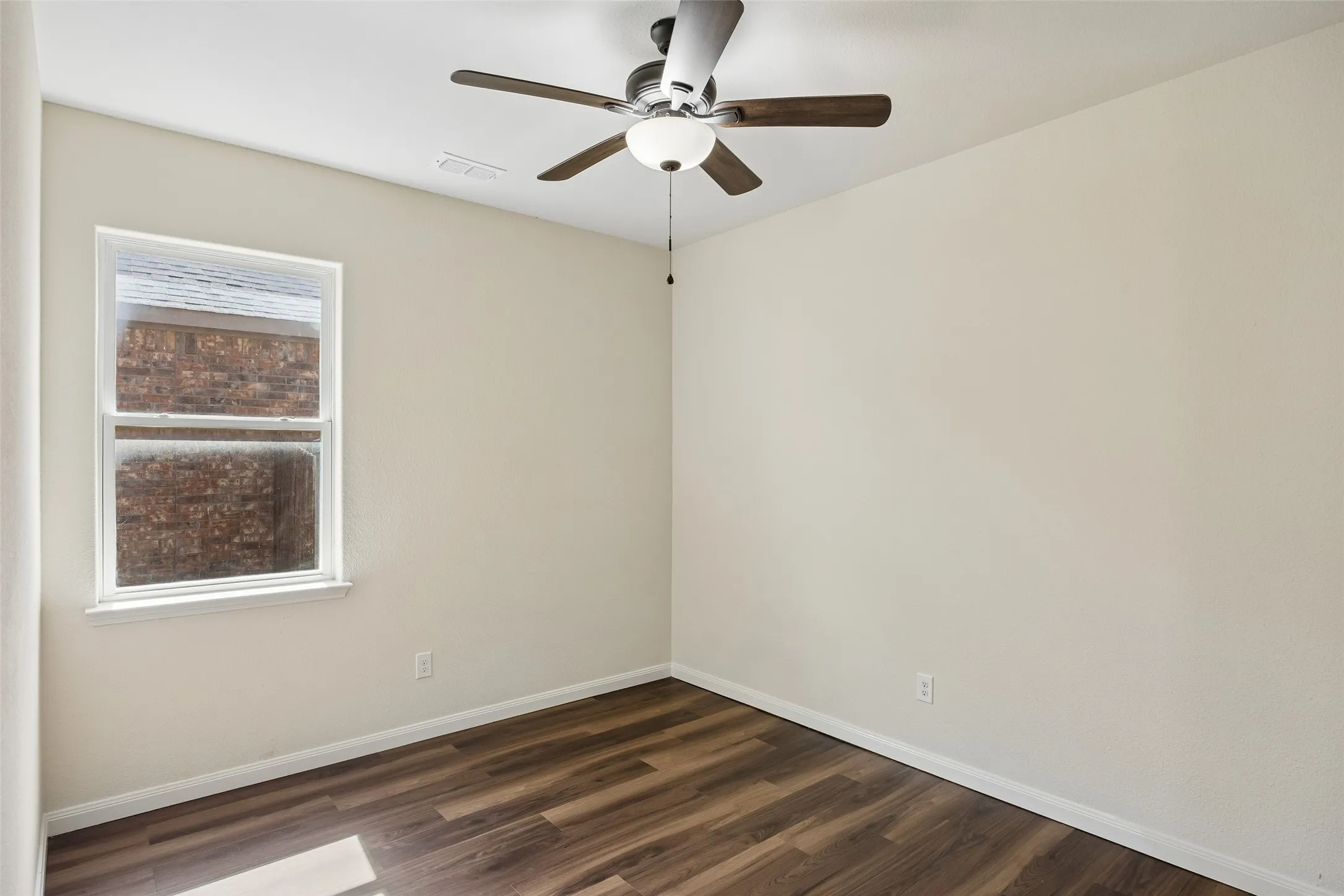 Single Family Residence For Sale in Collin County , 447 Lipizzan Lane, Celina, Texas 75009, 4 Bedroom, 2 Bathroom, 2 Garage spaces, 1,969 Sqft, built in 2015, mls#21319656, Real Estate Agent in Celina, Homes For Sale in Collin county, Homes For Sale in Celina, Realtor in Celina Texas, Real Estate Brokerage Independent Realty Texas, Luminita Cordes Realtor