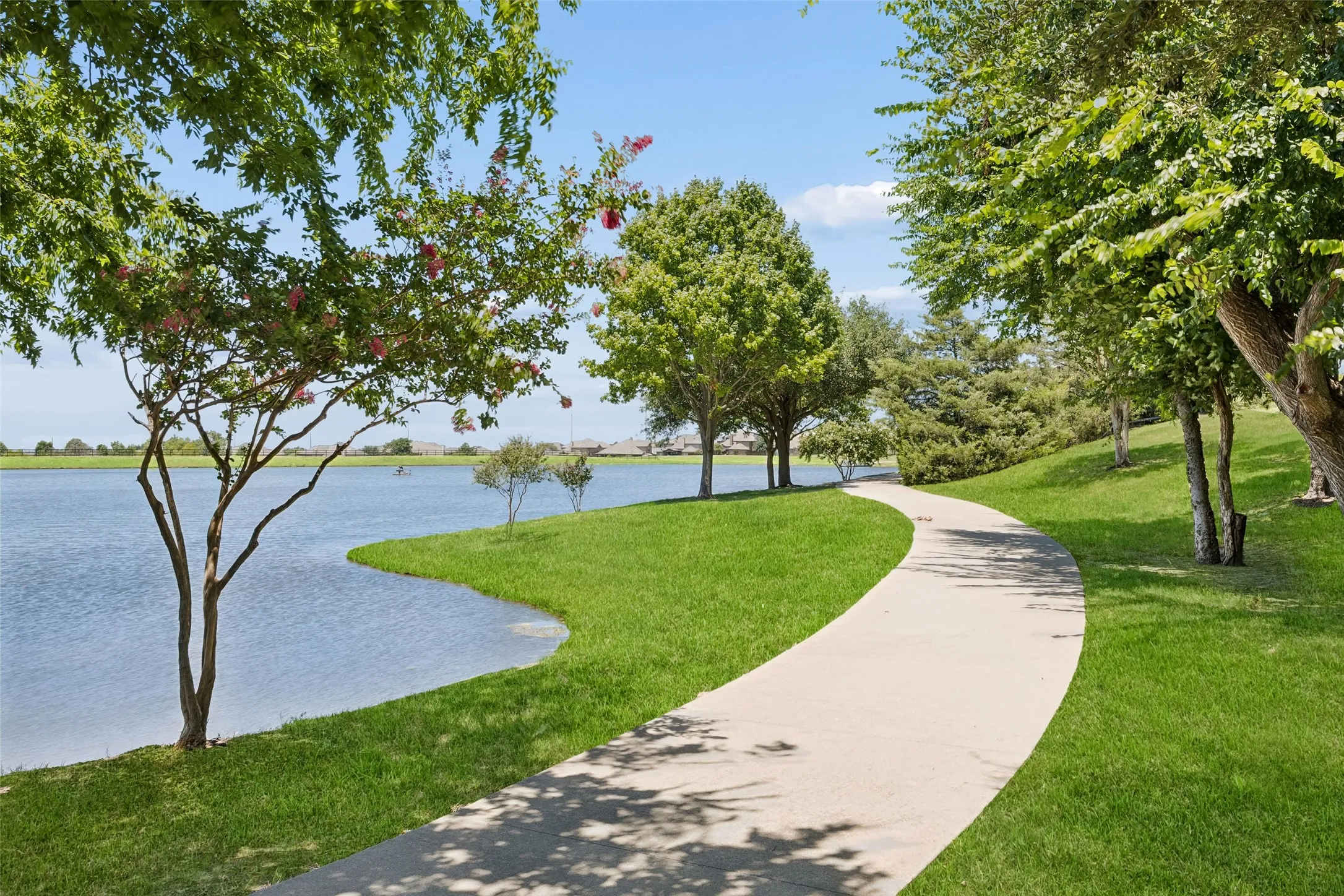 Single Family Residence For Sale in Collin County , 447 Lipizzan Lane, Celina, Texas 75009, 4 Bedroom, 2 Bathroom, 2 Garage spaces, 1,969 Sqft, built in 2015, mls#21319656, Real Estate Agent in Celina, Homes For Sale in Collin county, Homes For Sale in Celina, Realtor in Celina Texas, Real Estate Brokerage Independent Realty Texas, Luminita Cordes Realtor