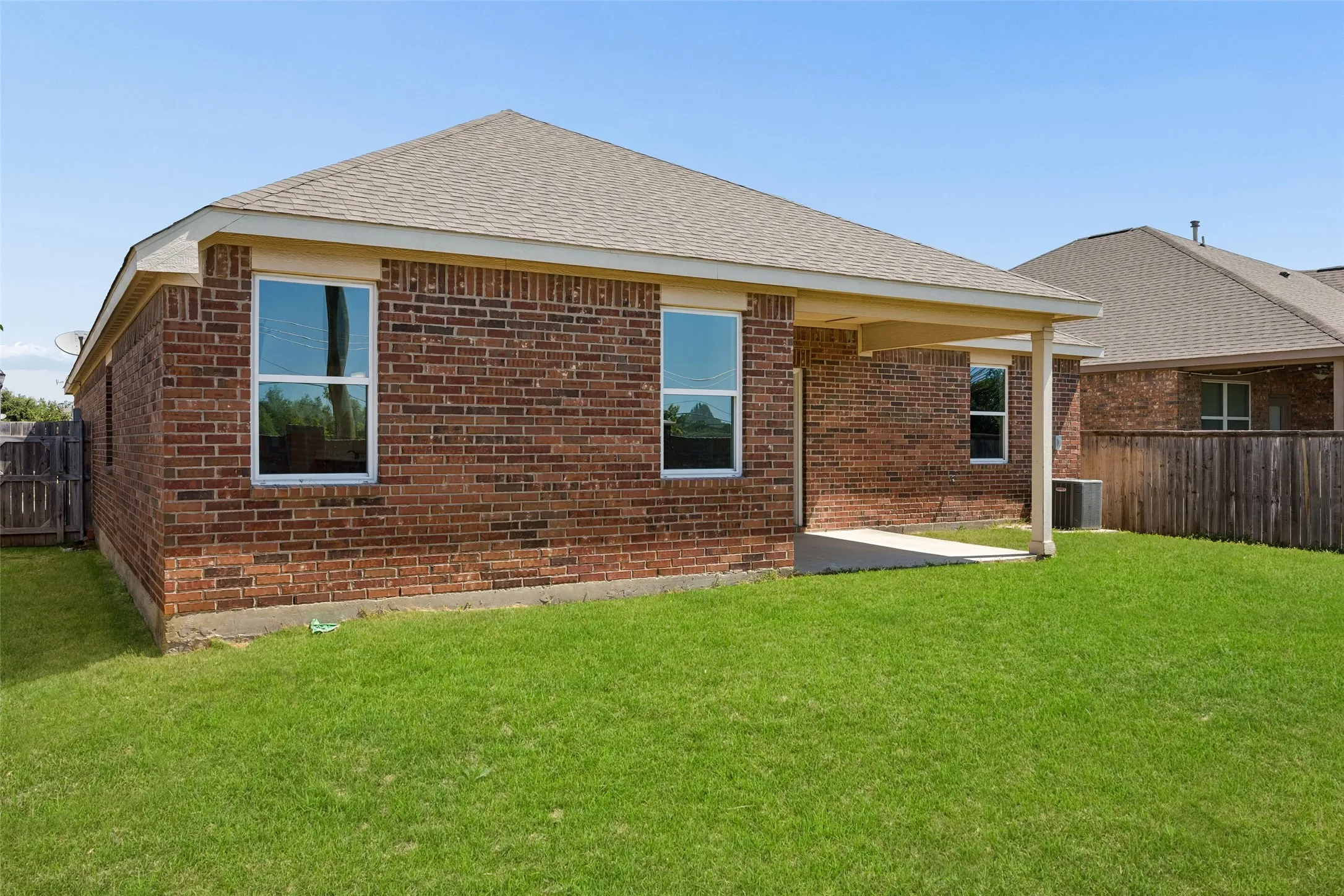 Single Family Residence For Sale in Collin County , 447 Lipizzan Lane, Celina, Texas 75009, 4 Bedroom, 2 Bathroom, 2 Garage spaces, 1,969 Sqft, built in 2015, mls#21319656, Real Estate Agent in Celina, Homes For Sale in Collin county, Homes For Sale in Celina, Realtor in Celina Texas, Real Estate Brokerage Independent Realty Texas, Luminita Cordes Realtor