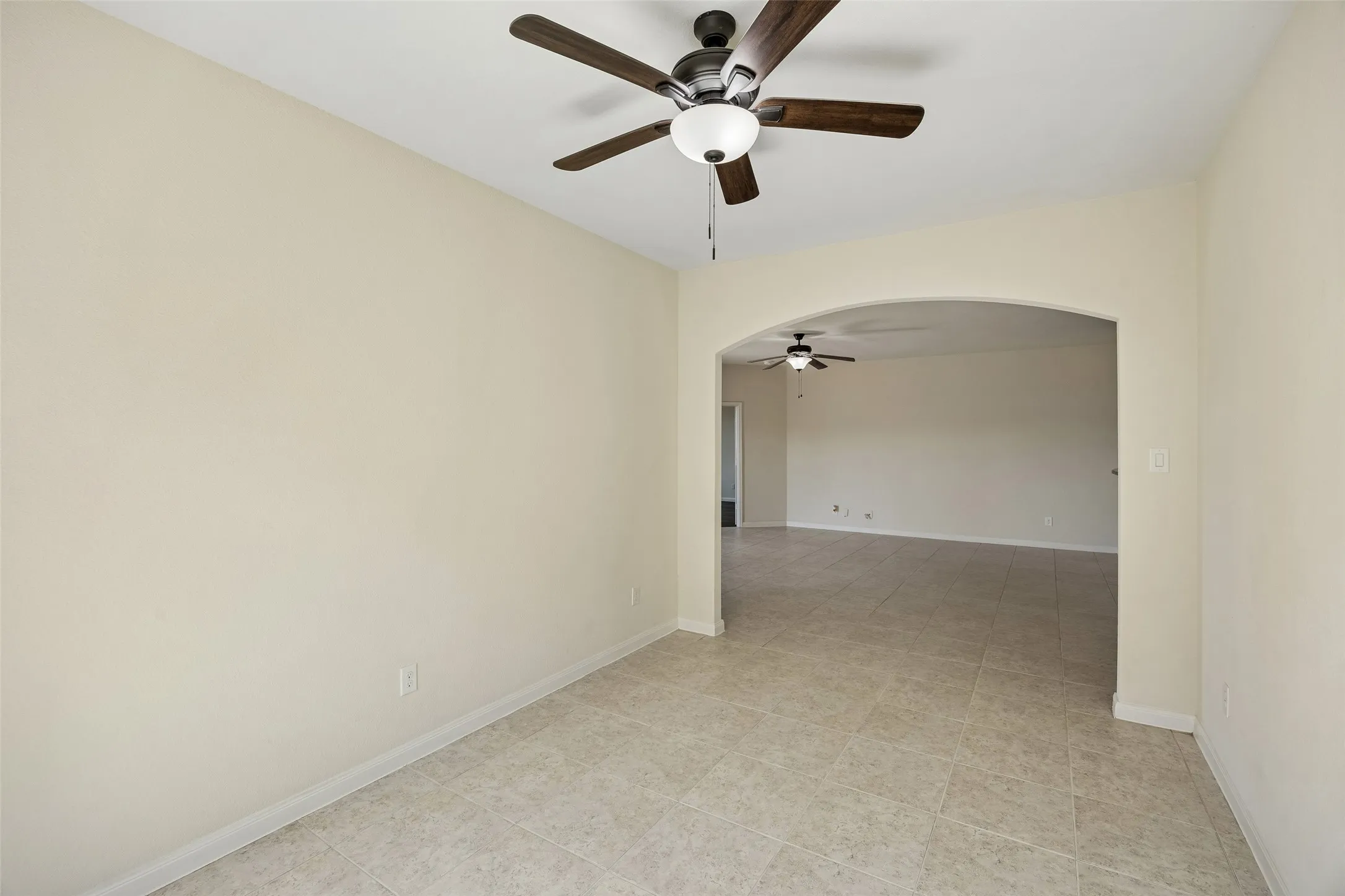 Single Family Residence For Sale in Collin County , 447 Lipizzan Lane, Celina, Texas 75009, 4 Bedroom, 2 Bathroom, 2 Garage spaces, 1,969 Sqft, built in 2015, mls#21319656, Real Estate Agent in Celina, Homes For Sale in Collin county, Homes For Sale in Celina, Realtor in Celina Texas, Real Estate Brokerage Independent Realty Texas, Luminita Cordes Realtor