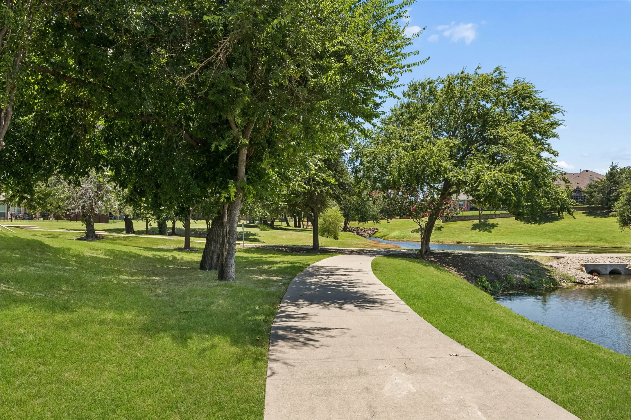 Single Family Residence For Sale in Collin County , 447 Lipizzan Lane, Celina, Texas 75009, 4 Bedroom, 2 Bathroom, 2 Garage spaces, 1,969 Sqft, built in 2015, mls#21319656, Real Estate Agent in Celina, Homes For Sale in Collin county, Homes For Sale in Celina, Realtor in Celina Texas, Real Estate Brokerage Independent Realty Texas, Luminita Cordes Realtor