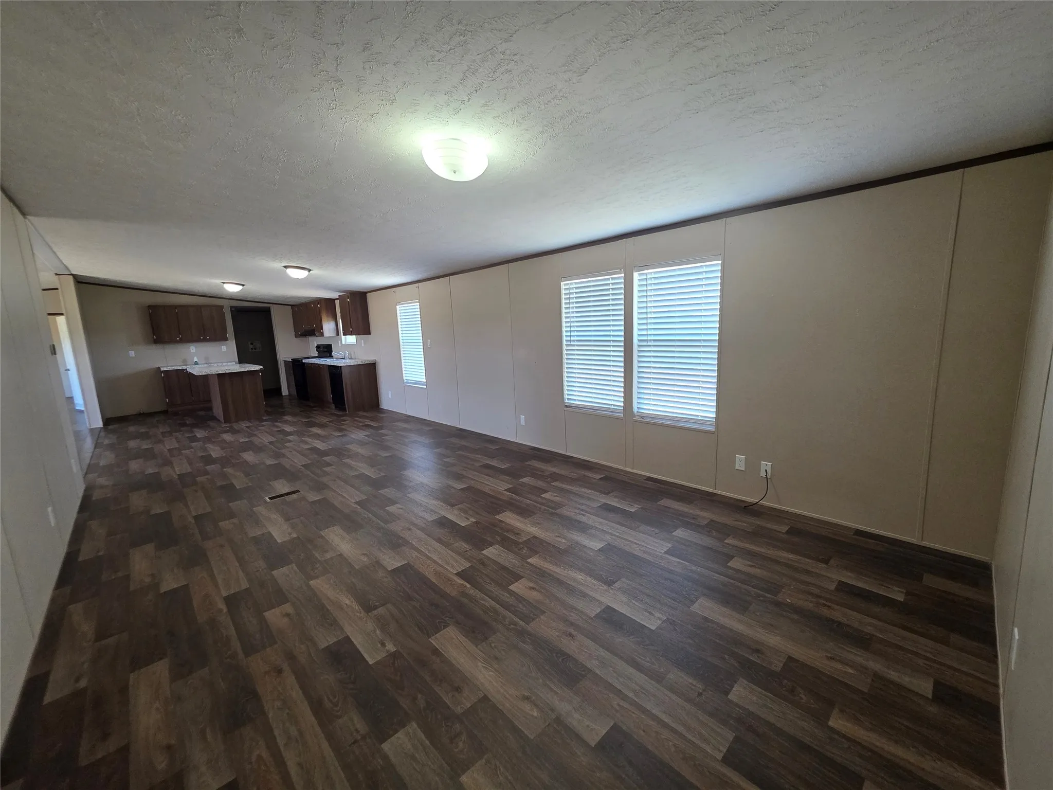 Manufactured Home For Sale in Hopkins County , 220 Private Road 5177, Sulphur Springs, Texas 75482, 4 Bedroom, 2 Bathroom, Garage spaces, 2,016 Sqft, built in 2022, mls#21323020, Real Estate Agent in Sulphur Springs, Homes For Sale in Hopkins county, Homes For Sale in Sulphur Springs, Realtor in Sulphur Springs Texas, Real Estate Brokerage Independent Realty Texas, Luminita Cordes Realtor