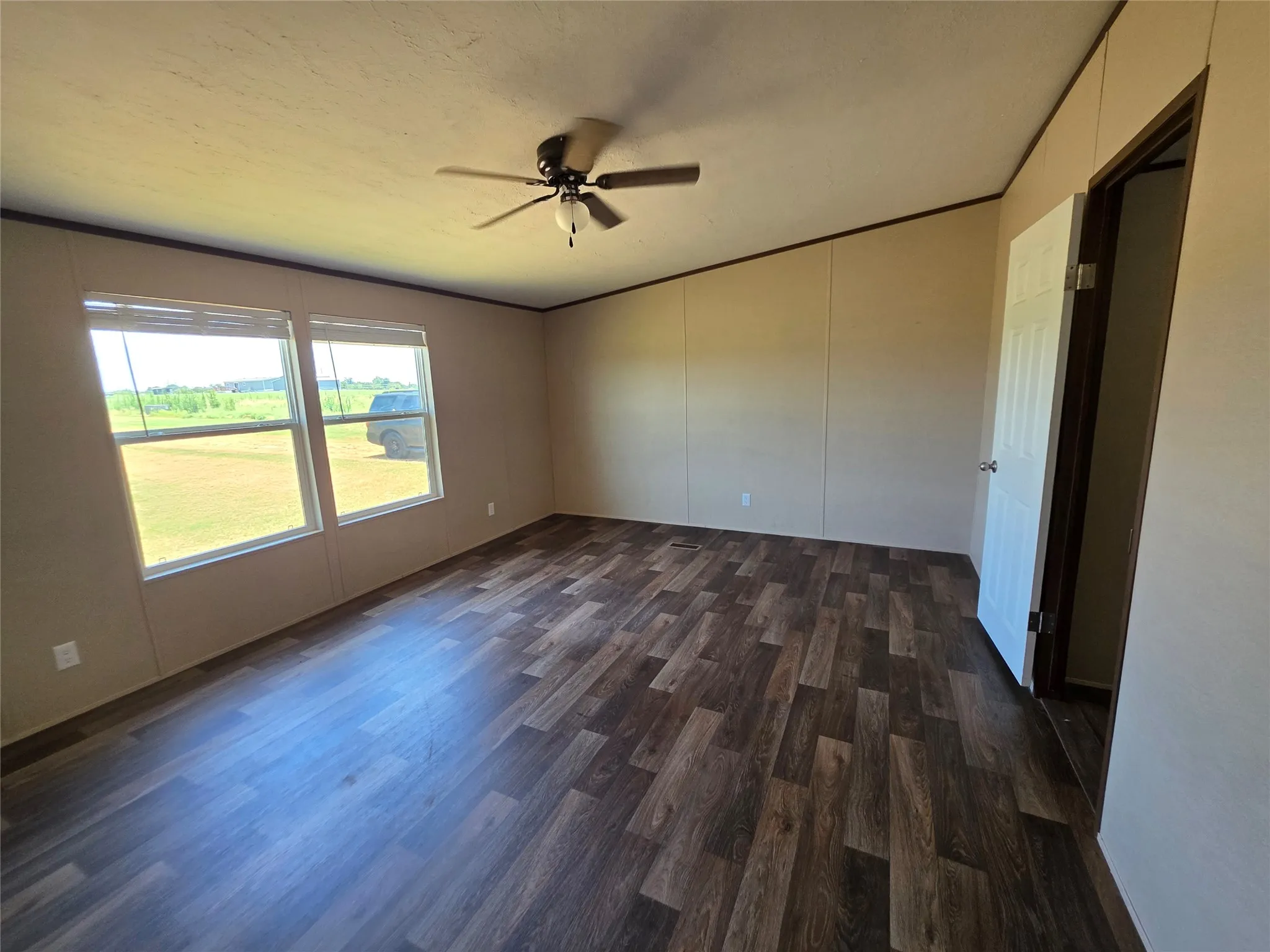 Manufactured Home For Sale in Hopkins County , 220 Private Road 5177, Sulphur Springs, Texas 75482, 4 Bedroom, 2 Bathroom, Garage spaces, 2,016 Sqft, built in 2022, mls#21323020, Real Estate Agent in Sulphur Springs, Homes For Sale in Hopkins county, Homes For Sale in Sulphur Springs, Realtor in Sulphur Springs Texas, Real Estate Brokerage Independent Realty Texas, Luminita Cordes Realtor