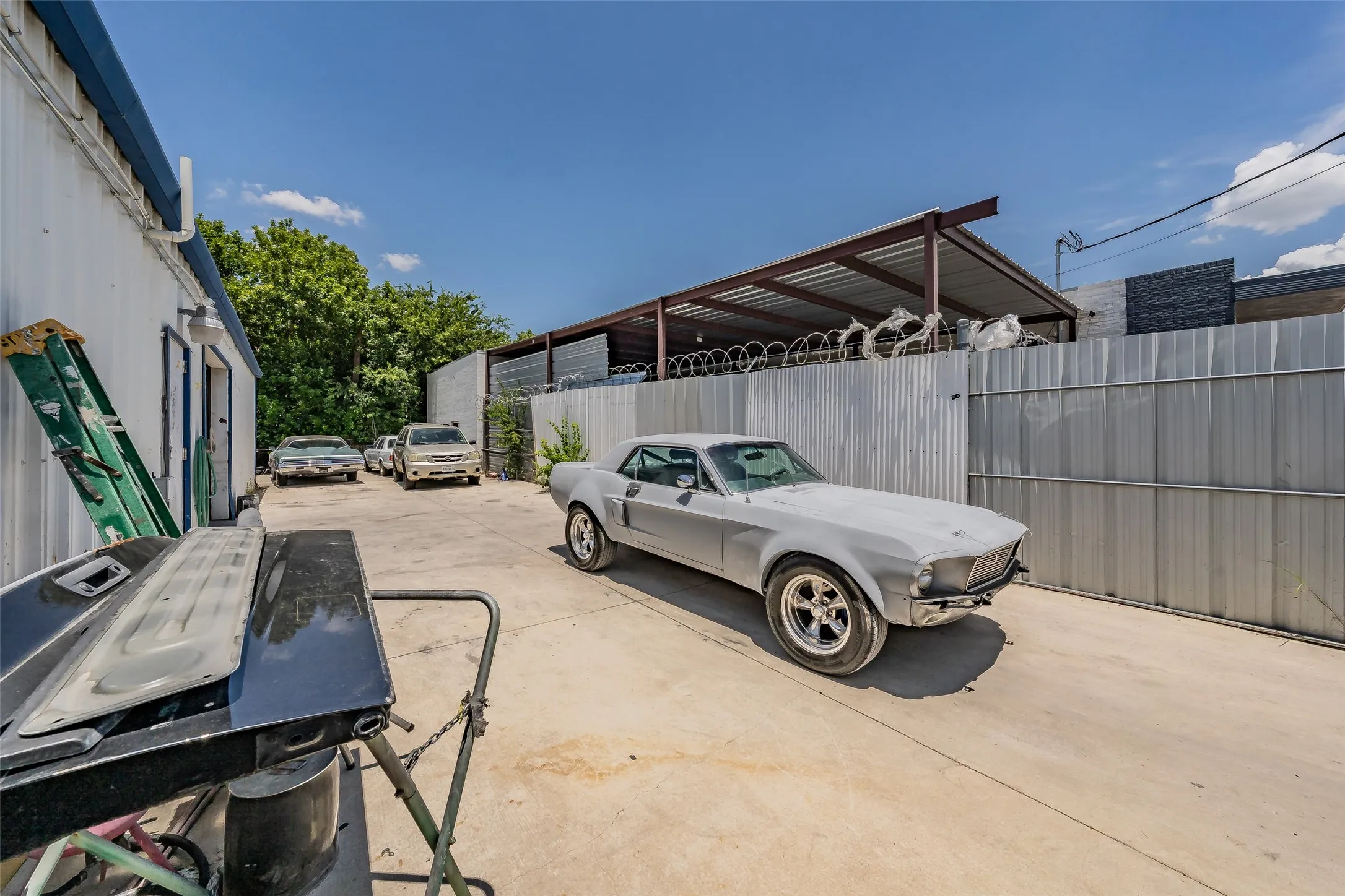 Business For Sale in Dallas County , 3008 E Jefferson Street, Grand Prairie, Texas 75051, 0, 0, Garage spaces, 0 Sqft, built in 1973, mls#21326223, Real Estate Agent in Grand Prairie, Homes For Sale in Dallas county, Homes For Sale in Grand Prairie, Realtor in Grand Prairie Texas, Real Estate Brokerage Independent Realty Texas, Luminita Cordes Realtor