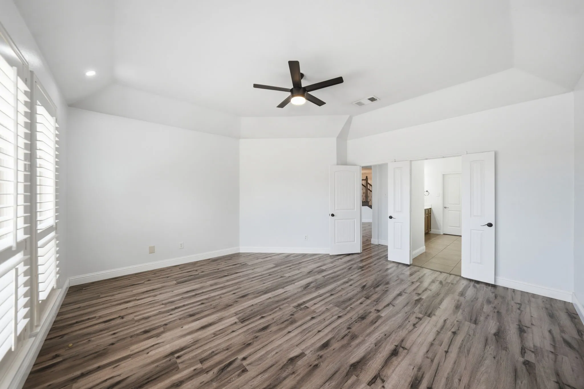 Single Family Residence For Rent in Collin County , 10400 Cedar Breaks View, Mc Kinney, Texas 75072, 6 Bedroom, 4 Bathroom, 2 Garage spaces, 3,748 Sqft, built in 2009, mls#21294179, Real Estate Agent in Mc Kinney, Homes For Rent in Collin county, Homes For Rent in Mc Kinney, Realtor in Mc Kinney Texas, Real Estate Brokerage Independent Realty Texas, Luminita Cordes Realtor