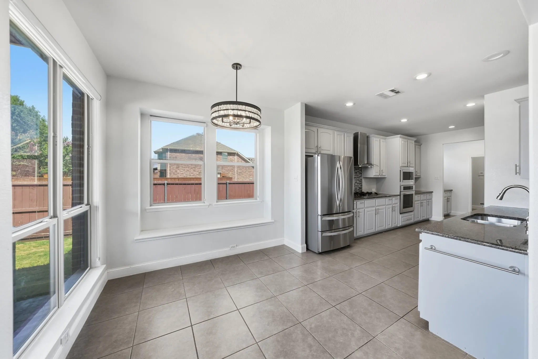 Single Family Residence For Rent in Collin County , 10400 Cedar Breaks View, Mc Kinney, Texas 75072, 6 Bedroom, 4 Bathroom, 2 Garage spaces, 3,748 Sqft, built in 2009, mls#21294179, Real Estate Agent in Mc Kinney, Homes For Rent in Collin county, Homes For Rent in Mc Kinney, Realtor in Mc Kinney Texas, Real Estate Brokerage Independent Realty Texas, Luminita Cordes Realtor