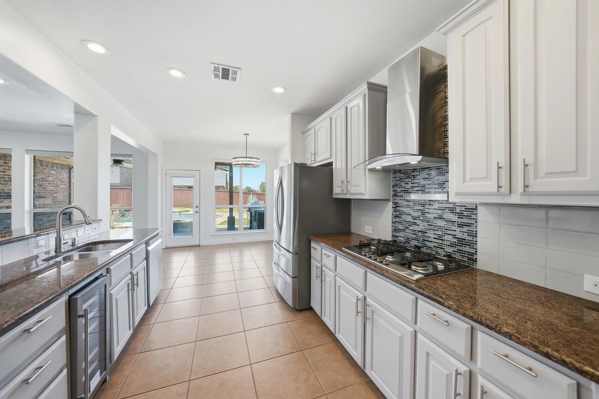 Single Family Residence For Rent in Collin County , 10400 Cedar Breaks View, Mc Kinney, Texas 75072, 6 Bedroom, 4 Bathroom, 2 Garage spaces, 3,748 Sqft, built in 2009, mls#21294179, Real Estate Agent in Mc Kinney, Homes For Rent in Collin county, Homes For Rent in Mc Kinney, Realtor in Mc Kinney Texas, Real Estate Brokerage Independent Realty Texas, Luminita Cordes Realtor
