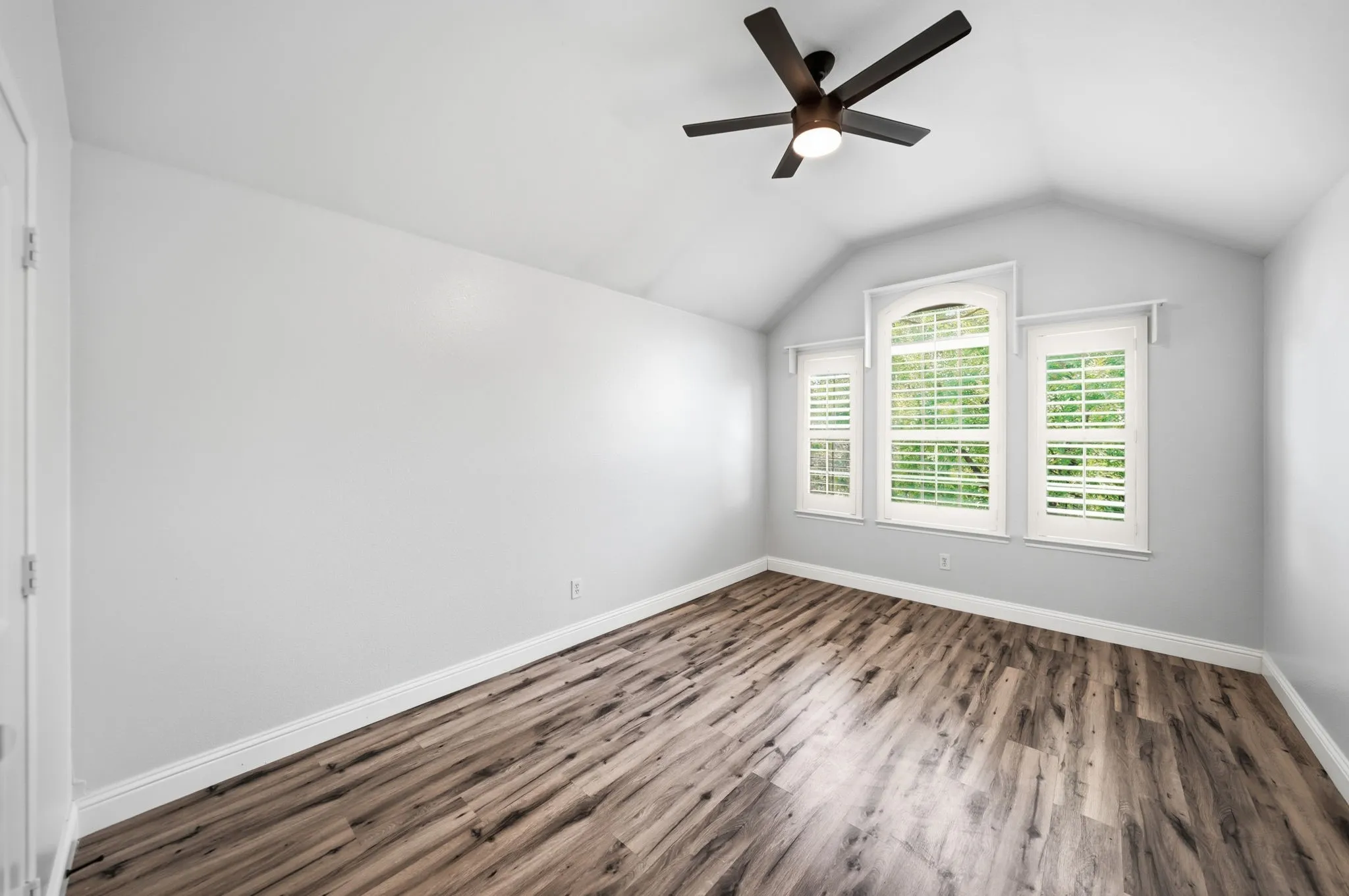 Single Family Residence For Rent in Collin County , 10400 Cedar Breaks View, Mc Kinney, Texas 75072, 6 Bedroom, 4 Bathroom, 2 Garage spaces, 3,748 Sqft, built in 2009, mls#21294179, Real Estate Agent in Mc Kinney, Homes For Rent in Collin county, Homes For Rent in Mc Kinney, Realtor in Mc Kinney Texas, Real Estate Brokerage Independent Realty Texas, Luminita Cordes Realtor