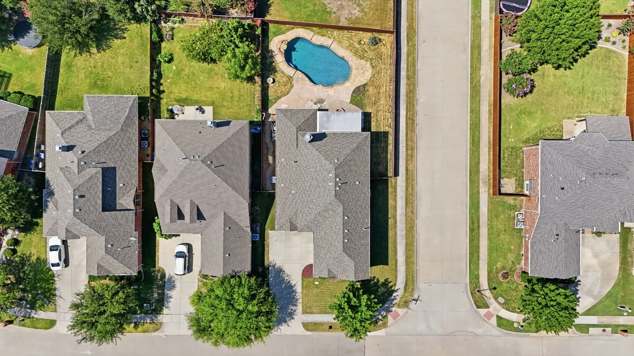 Single Family Residence For Rent in Collin County , 10400 Cedar Breaks View, Mc Kinney, Texas 75072, 6 Bedroom, 4 Bathroom, 2 Garage spaces, 3,748 Sqft, built in 2009, mls#21294179, Real Estate Agent in Mc Kinney, Homes For Rent in Collin county, Homes For Rent in Mc Kinney, Realtor in Mc Kinney Texas, Real Estate Brokerage Independent Realty Texas, Luminita Cordes Realtor