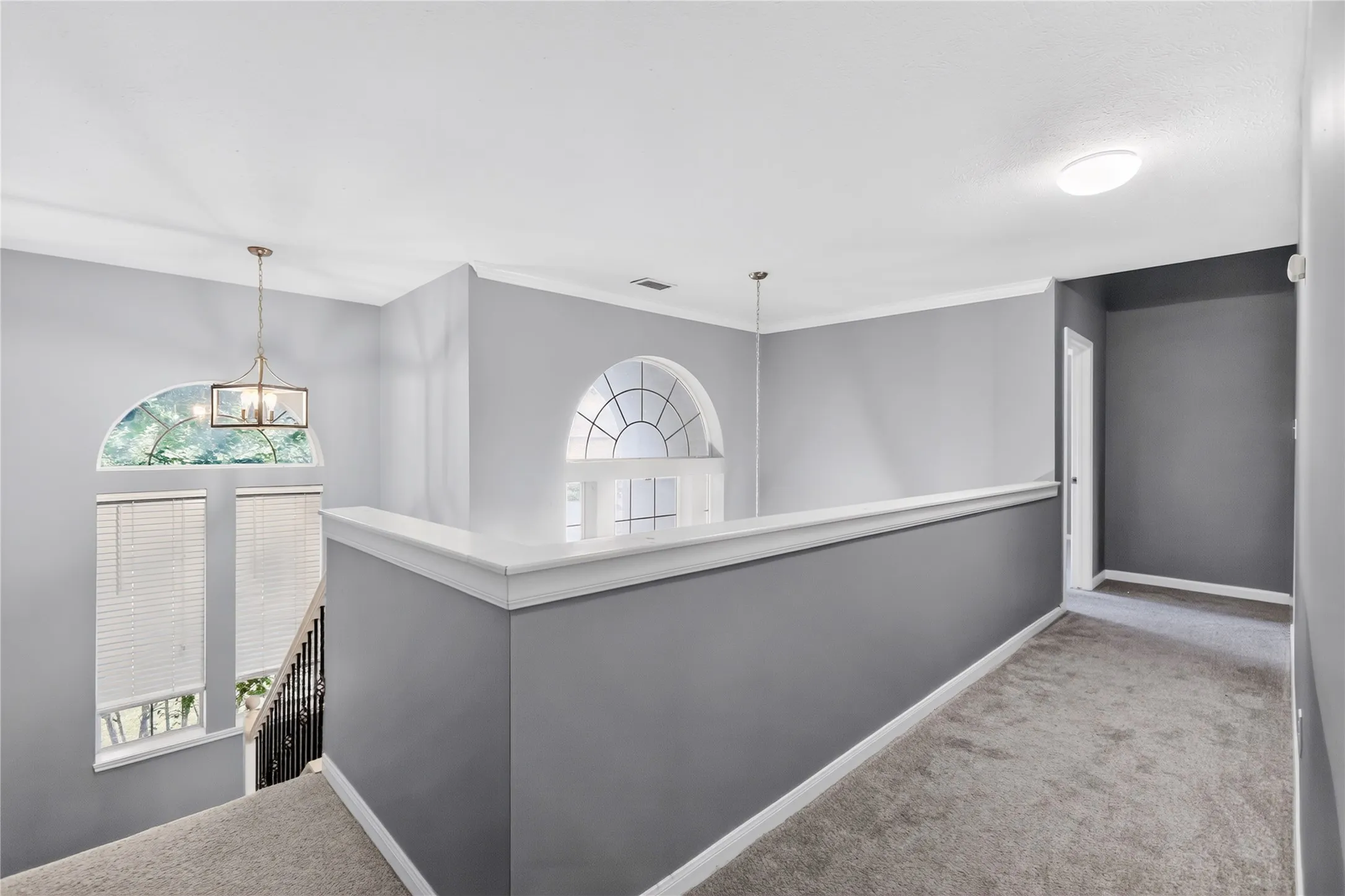 Single Family Residence For Sale in Tarrant County , 3909 Tuscany Court, Arlington, Texas 76016, 5 Bedroom, 3 Bathroom, 2 Garage spaces, 2,980 Sqft, built in 1994, mls#21330540, Real Estate Agent in Arlington, Homes For Sale in Tarrant county, Homes For Sale in Arlington, Realtor in Arlington Texas, Real Estate Brokerage Independent Realty Texas, Luminita Cordes Realtor