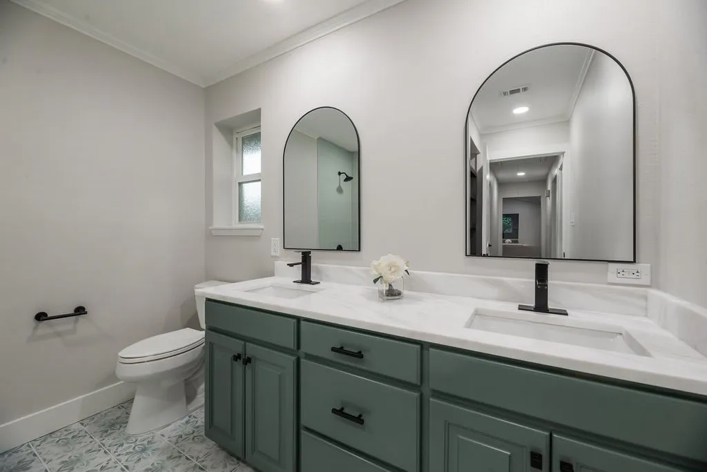 Single Family Residence For Sale in Collin County , 302 Shady Hill Drive, Richardson, Texas 75080, 3 Bedroom, 3 Bathroom, 2 Garage spaces, 2,342 Sqft, built in 1970, mls#21330528, Real Estate Agent in Richardson, Homes For Sale in Collin county, Homes For Sale in Richardson, Realtor in Richardson Texas, Real Estate Brokerage Independent Realty Texas, Luminita Cordes Realtor