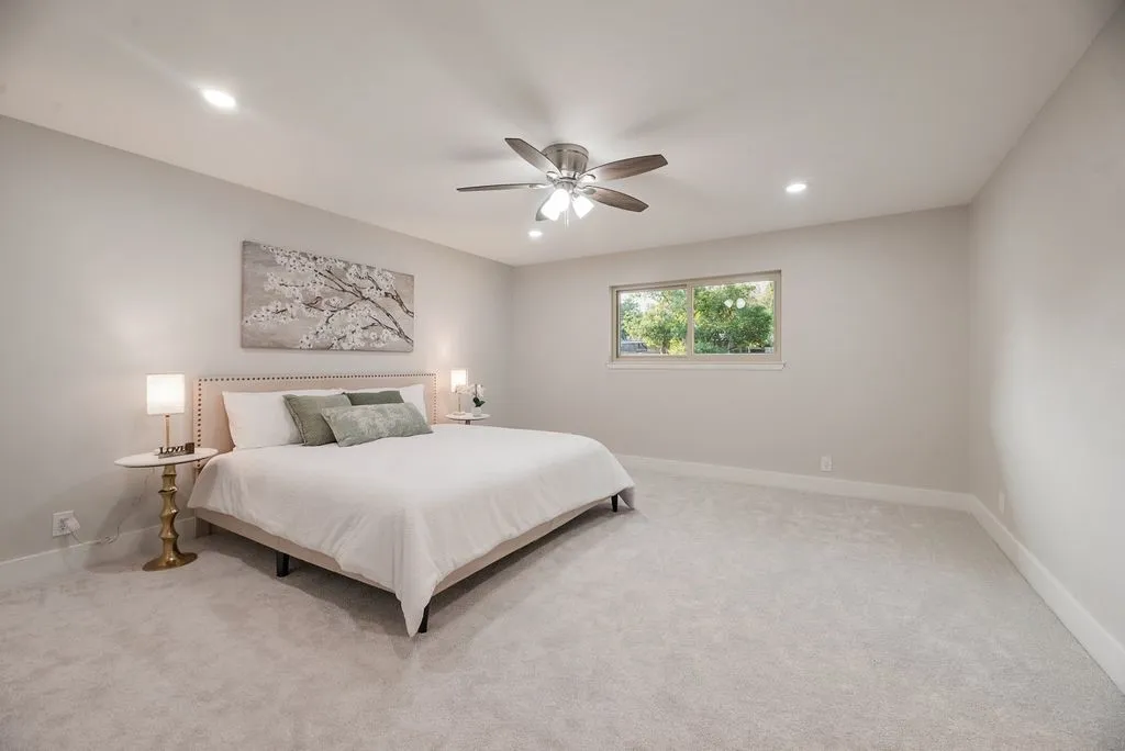 Single Family Residence For Sale in Collin County , 302 Shady Hill Drive, Richardson, Texas 75080, 3 Bedroom, 3 Bathroom, 2 Garage spaces, 2,342 Sqft, built in 1970, mls#21330528, Real Estate Agent in Richardson, Homes For Sale in Collin county, Homes For Sale in Richardson, Realtor in Richardson Texas, Real Estate Brokerage Independent Realty Texas, Luminita Cordes Realtor
