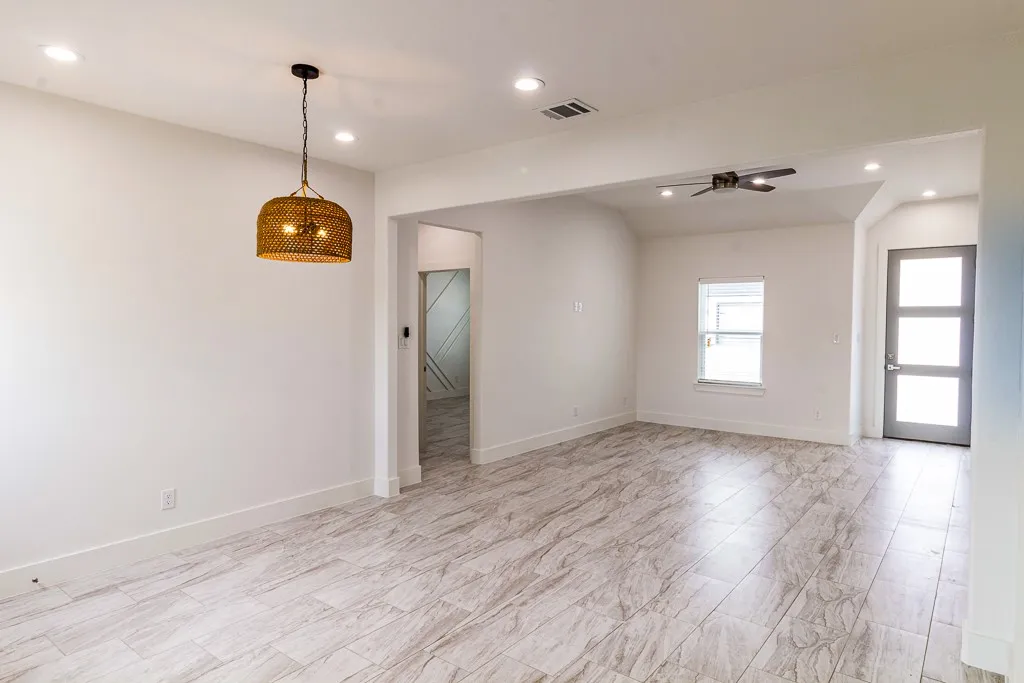 Single Family Residence For Rent in Johnson County , 536 Highview Court, Godley, Texas 76044, 3 Bedroom, 2 Bathroom, 2 Garage spaces, 1,786 Sqft, built in 2025, mls#21330565, Real Estate Agent in Godley, Homes For Rent in Johnson county, Homes For Rent in Godley, Realtor in Godley Texas, Real Estate Brokerage Independent Realty Texas, Luminita Cordes Realtor