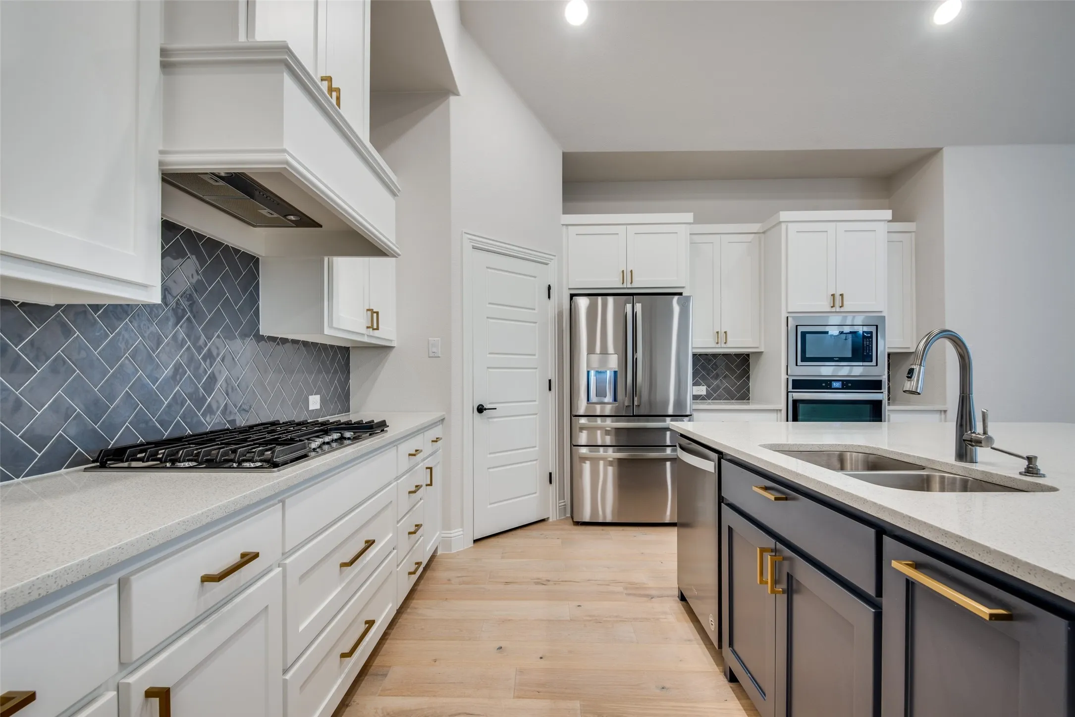 Single Family Residence For Rent in Denton County , 8452 Tripoli Trail, Frisco, Texas 75034, 3 Bedrooms, 3 Bathrooms, 2 Garage spaces, 2,584 Sqft, built in 2020, Price $4,000, mls#21330582, Real Estate Agent in Frisco, Homes For Rent in Denton county, Homes For Rent in Frisco, Realtor in Frisco Texas, Real Estate Brokerage Independent Realty Texas, Luminita Cordes Realtor