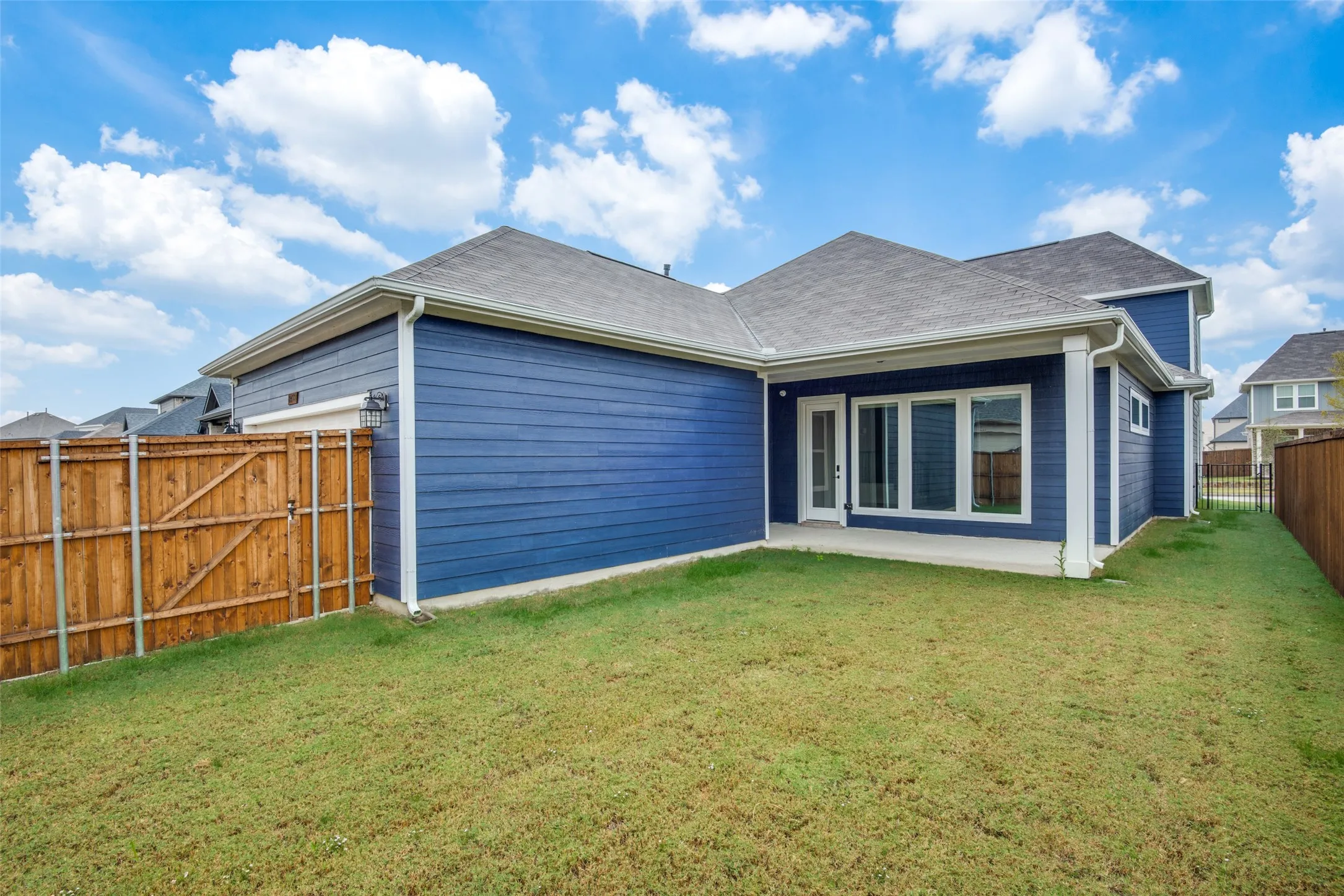 Single Family Residence For Rent in Denton County , 8452 Tripoli Trail, Frisco, Texas 75034, 3 Bedrooms, 3 Bathrooms, 2 Garage spaces, 2,584 Sqft, built in 2020, Price $4,000, mls#21330582, Real Estate Agent in Frisco, Homes For Rent in Denton county, Homes For Rent in Frisco, Realtor in Frisco Texas, Real Estate Brokerage Independent Realty Texas, Luminita Cordes Realtor