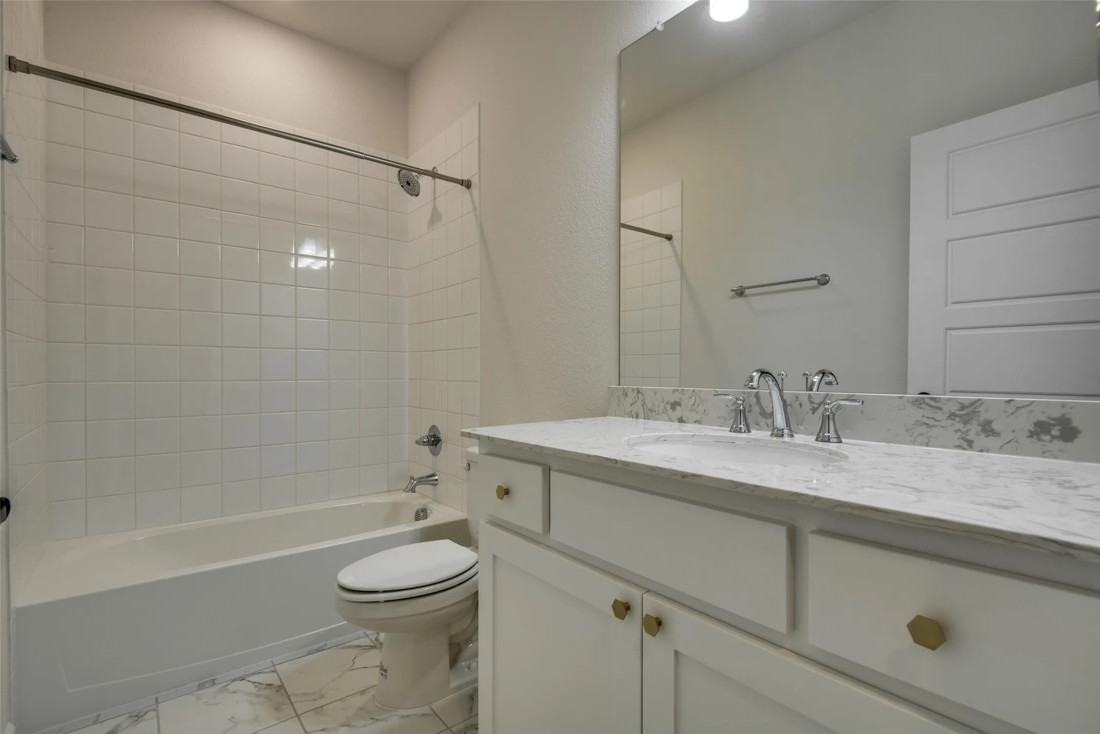 Single Family Residence For Rent in Denton County , 8452 Tripoli Trail, Frisco, Texas 75034, 3 Bedrooms, 3 Bathrooms, 2 Garage spaces, 2,584 Sqft, built in 2020, Price $4,000, mls#21330582, Real Estate Agent in Frisco, Homes For Rent in Denton county, Homes For Rent in Frisco, Realtor in Frisco Texas, Real Estate Brokerage Independent Realty Texas, Luminita Cordes Realtor