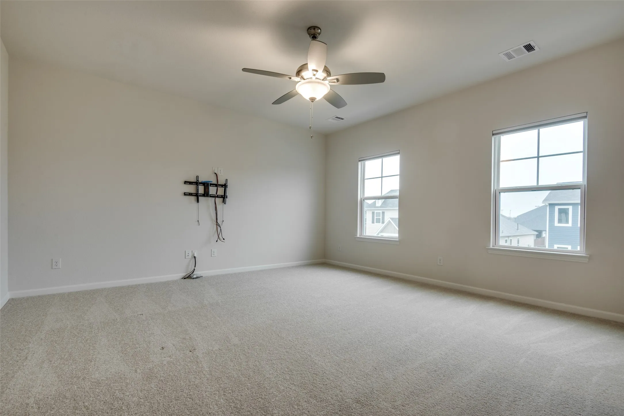 Single Family Residence For Rent in Denton County , 8452 Tripoli Trail, Frisco, Texas 75034, 3 Bedrooms, 3 Bathrooms, 2 Garage spaces, 2,584 Sqft, built in 2020, Price $4,000, mls#21330582, Real Estate Agent in Frisco, Homes For Rent in Denton county, Homes For Rent in Frisco, Realtor in Frisco Texas, Real Estate Brokerage Independent Realty Texas, Luminita Cordes Realtor
