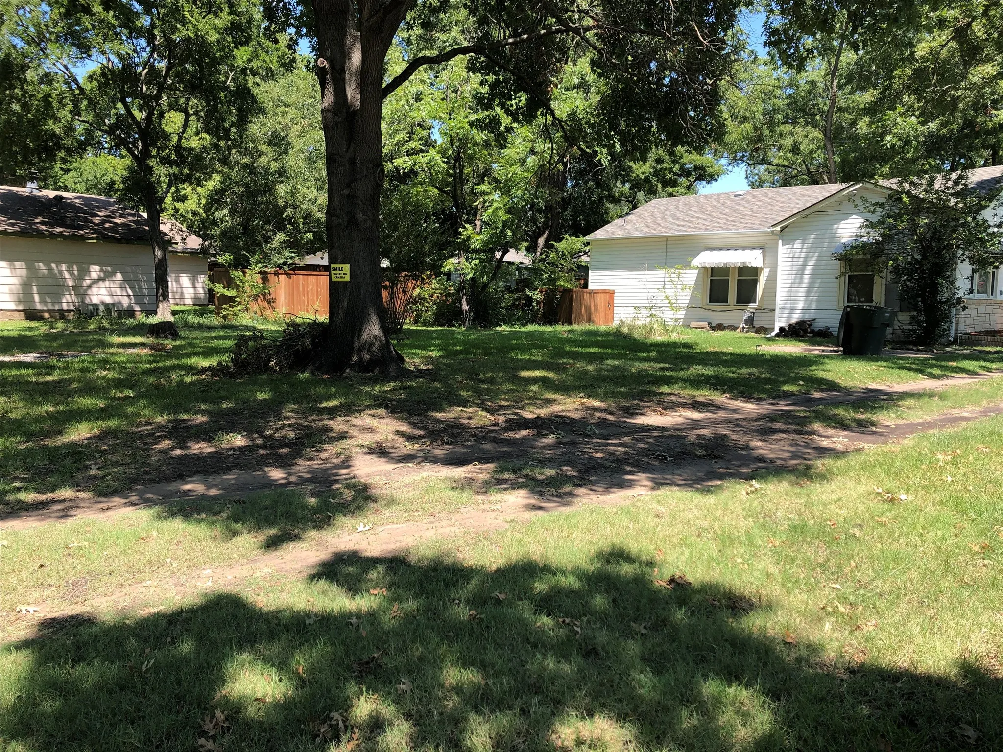 Single Family Residence For Sale in Grayson County , 1115 W Lamar Street, Sherman, Texas 75092, 2 Bedroom, 2 Bathroom, Garage spaces, 1,176 Sqft, built in 1955, mls#21329818, Real Estate Agent in Sherman, Homes For Sale in Grayson county, Homes For Sale in Sherman, Realtor in Sherman Texas, Real Estate Brokerage Independent Realty Texas, Luminita Cordes Realtor