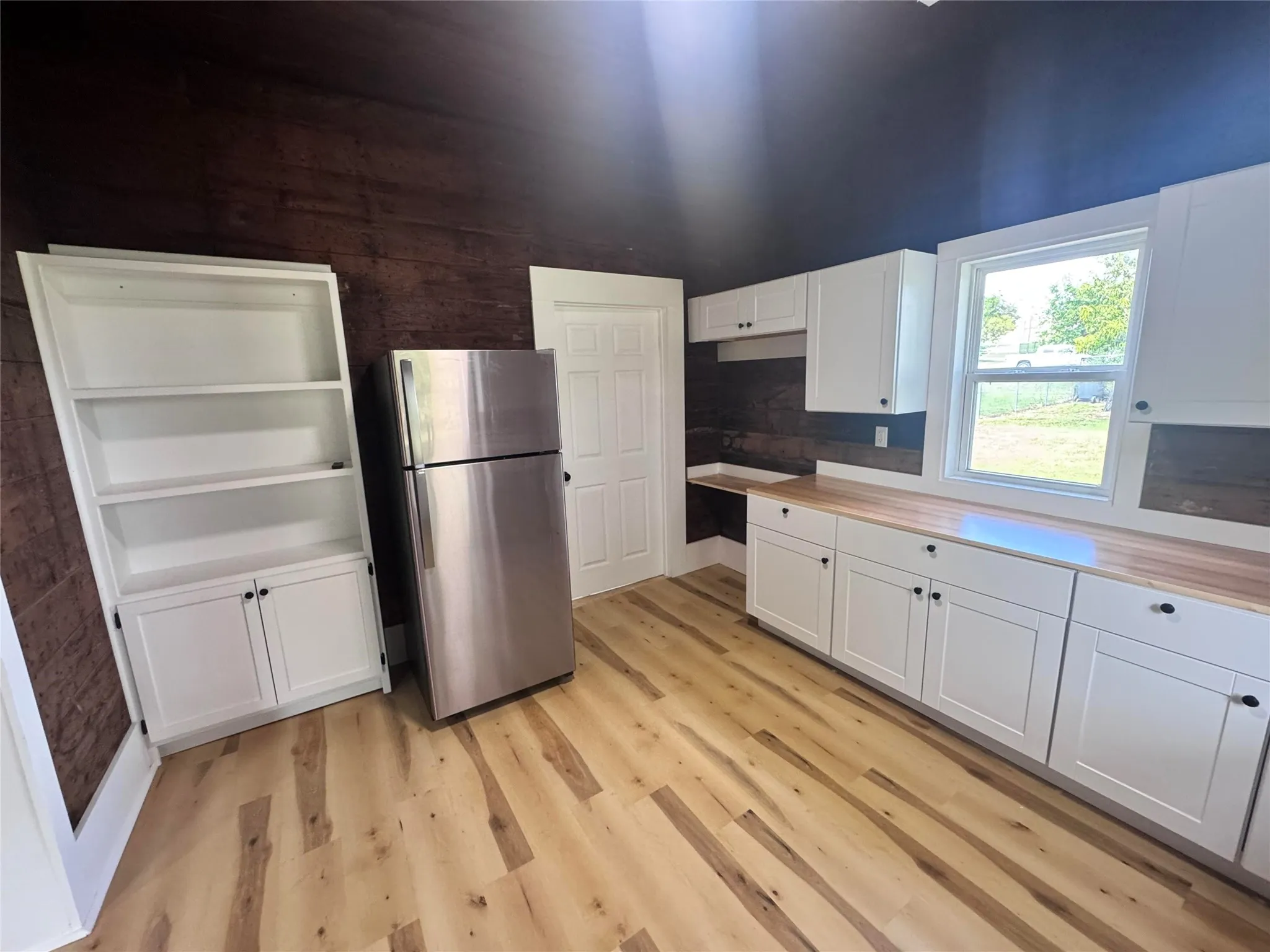 Single Family Residence For Sale in Brown County , 700 Avenue H, Blanket, Texas 76432, 3 Bedroom, 2 Bathroom, Garage spaces, 1,556 Sqft, built in 1907, Price $219,000, mls#21330593, Real Estate Agent in Blanket, Homes For Sale in Brown county, Homes For Sale in Blanket, Realtor in Blanket Texas, Real Estate Brokerage Independent Realty Texas, Luminita Cordes Realtor