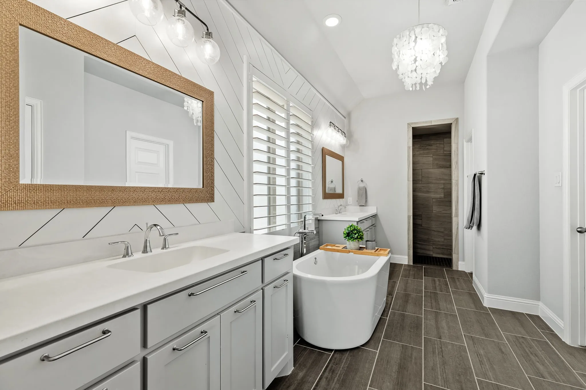 Single Family Residence For Sale in Collin County , 750 Harrington Lane, Celina, Texas 75009, 3 Bedroom, 2 Bathroom, 2 Garage spaces, 2,081 Sqft, built in 2017, mls#21325156, Real Estate Agent in Celina, Homes For Sale in Collin county, Homes For Sale in Celina, Realtor in Celina Texas, Real Estate Brokerage Independent Realty Texas, Luminita Cordes Realtor