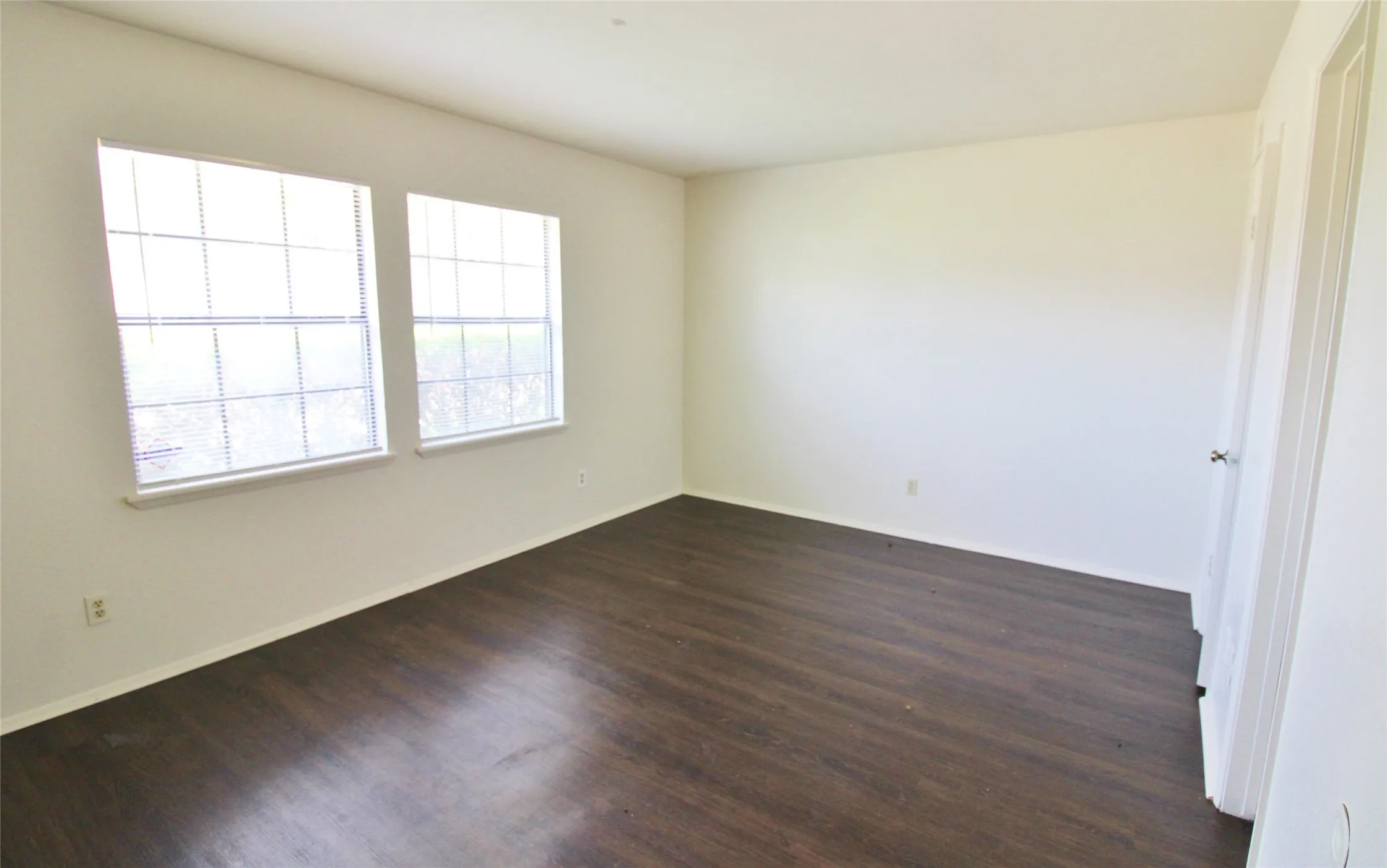 Duplex For Rent in Dallas County , 405 Pogue Street, Cedar Hill, Texas 75104, 2 Bedroom, 2 Bathroom, Garage spaces, 1,152 Sqft, built in 1982, mls#21330606, Real Estate Agent in Cedar Hill, Homes For Rent in Dallas county, Homes For Rent in Cedar Hill, Realtor in Cedar Hill Texas, Real Estate Brokerage Independent Realty Texas, Luminita Cordes Realtor