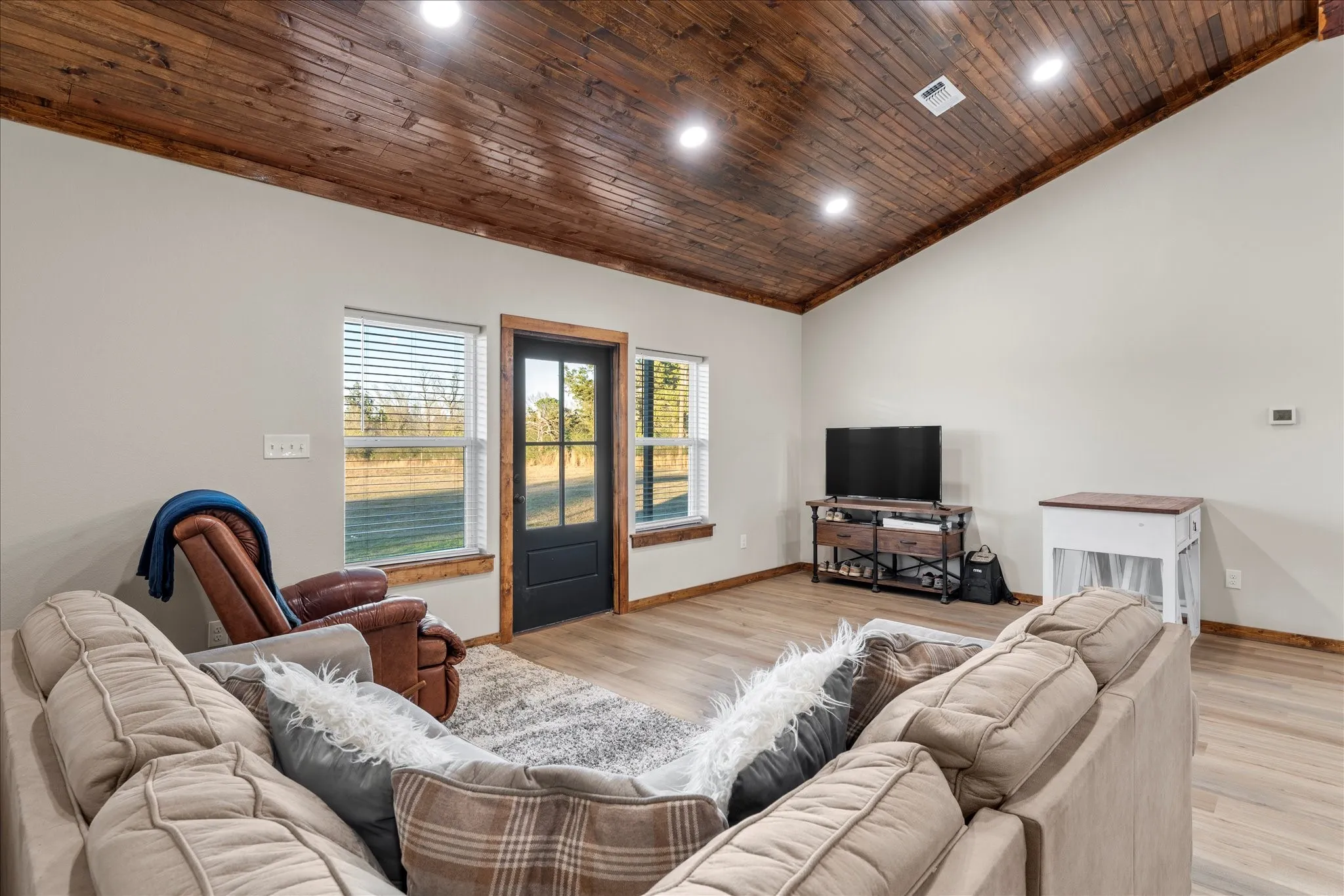 Farm For Sale in Titus County , 115 CR 4720, Mt Pleasant, Texas 75558, 3 Bedroom, 2 Bathroom, Garage spaces, 1,413 Sqft, built in 2024, mls#21330216, Real Estate Agent in Mt Pleasant, Homes For Sale in Titus county, Homes For Sale in Mt Pleasant, Realtor in Mt Pleasant Texas, Real Estate Brokerage Independent Realty Texas, Luminita Cordes Realtor