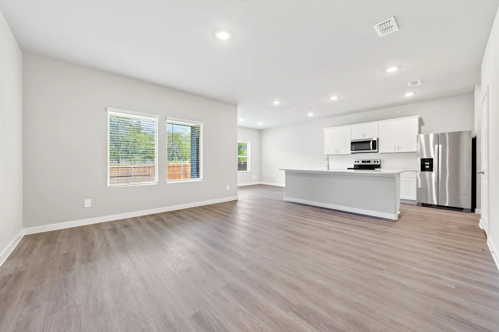 Single Family Residence For Sale in Hunt County , 180 Teton Street, Greenville, Texas 75402, 4 Bedroom, 3 Bathroom, 2 Garage spaces, 2,363 Sqft, built in 2026, mls#21330559, Real Estate Agent in Greenville, Homes For Sale in Hunt county, Homes For Sale in Greenville, Realtor in Greenville Texas, Real Estate Brokerage Independent Realty Texas, Luminita Cordes Realtor