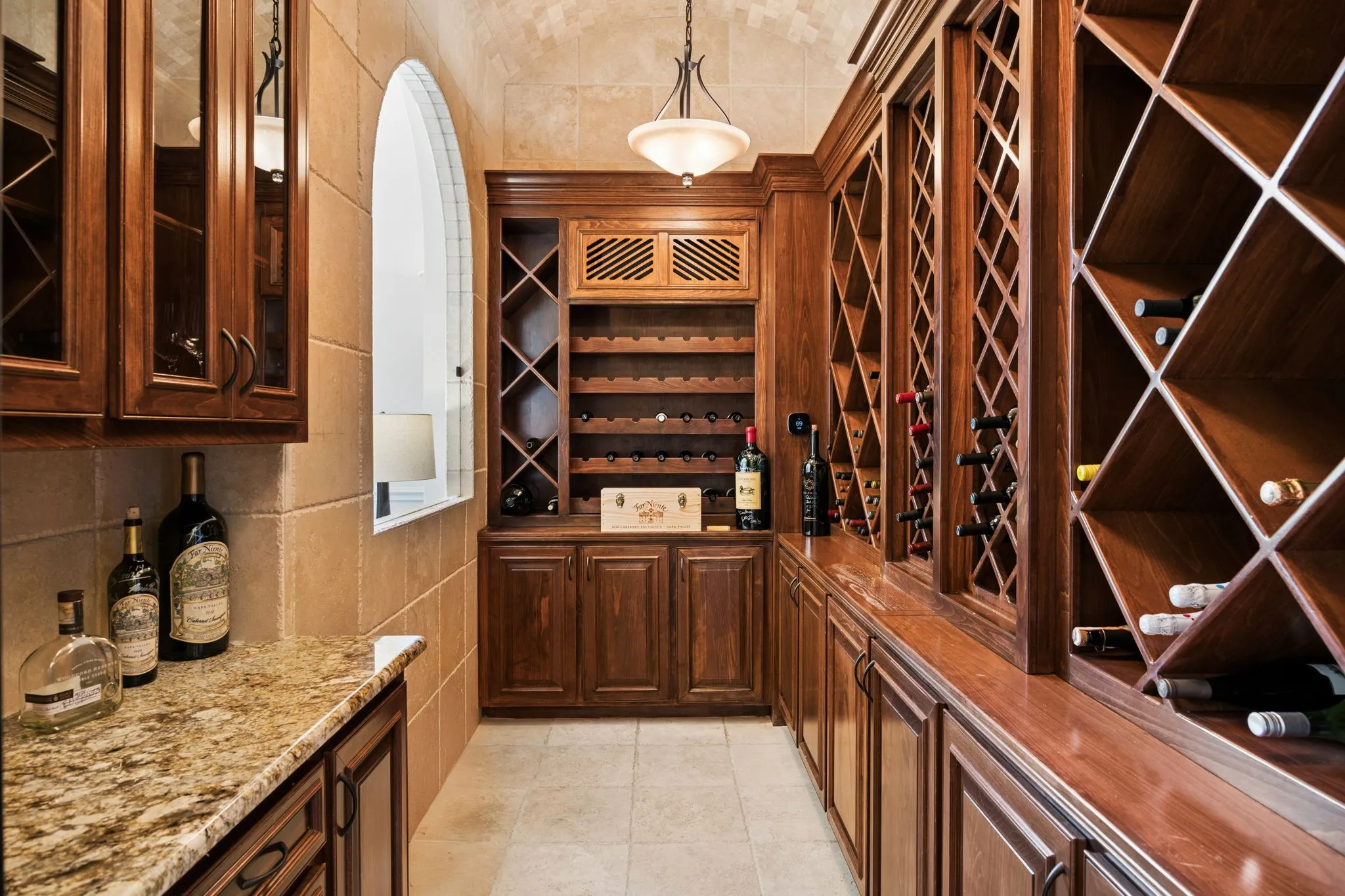 Single Family Residence For Sale in Tarrant County , 855 Harbor Court, Southlake, Texas 76092, 6 Bedroom, 11 Bathroom, 9 Garage spaces, 8,607 Sqft, built in 2009, mls#21275122, Real Estate Agent in Southlake, Homes For Sale in Tarrant county, Homes For Sale in Southlake, Realtor in Southlake Texas, Real Estate Brokerage Independent Realty Texas, Luminita Cordes Realtor