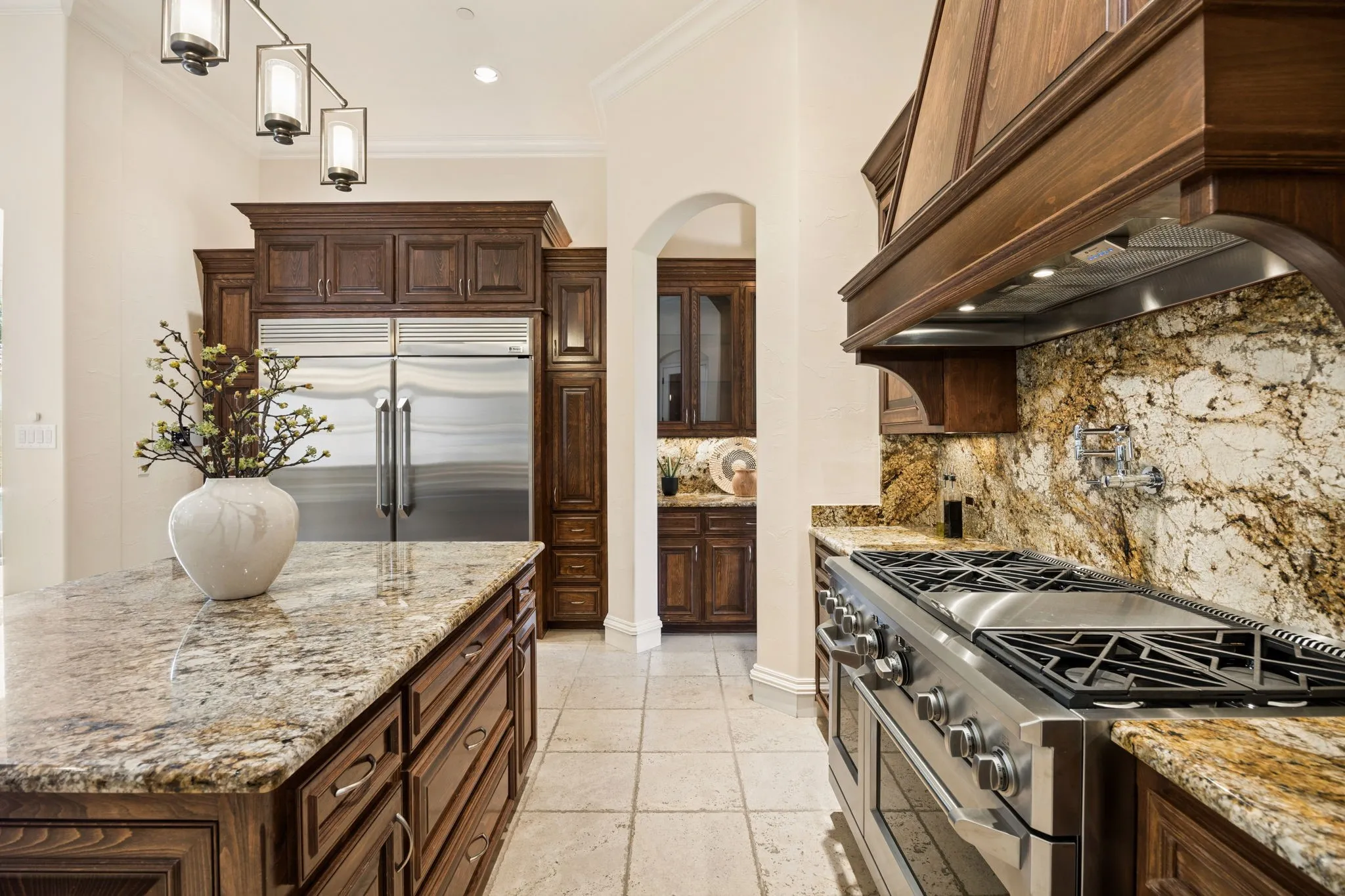 Single Family Residence For Sale in Tarrant County , 855 Harbor Court, Southlake, Texas 76092, 6 Bedroom, 11 Bathroom, 9 Garage spaces, 8,607 Sqft, built in 2009, mls#21275122, Real Estate Agent in Southlake, Homes For Sale in Tarrant county, Homes For Sale in Southlake, Realtor in Southlake Texas, Real Estate Brokerage Independent Realty Texas, Luminita Cordes Realtor