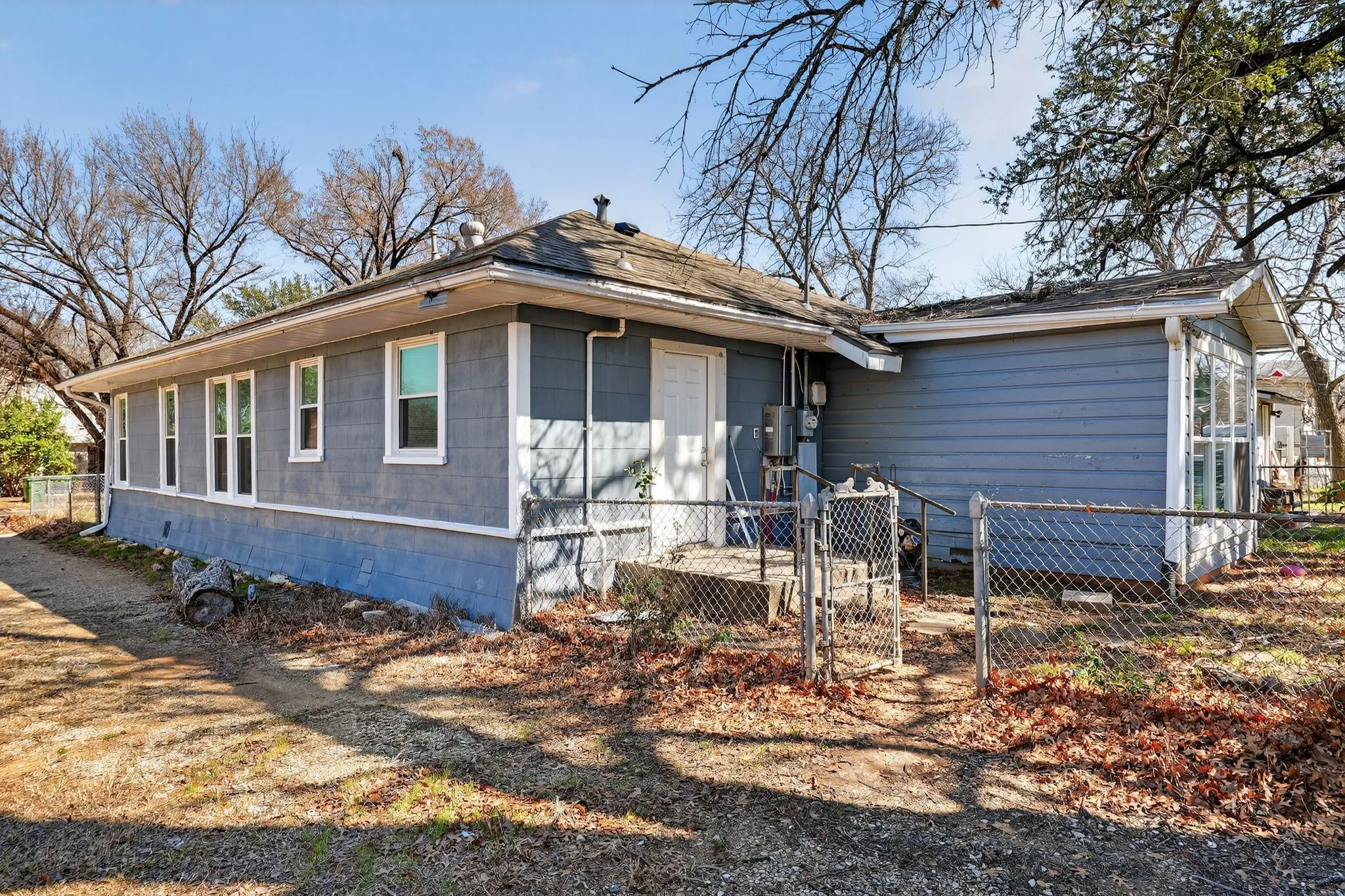 Single Family Residence For Sale in Mc Lennan County , 528 N 31st Street, Waco, Texas 76707, 3 Bedroom, 2 Bathroom, 1 Garage spaces, 1,388 Sqft, built in 1925, mls#21330610, Real Estate Agent in Waco, Homes For Sale in Mc Lennan county, Homes For Sale in Waco, Realtor in Waco Texas, Real Estate Brokerage Independent Realty Texas, Luminita Cordes Realtor