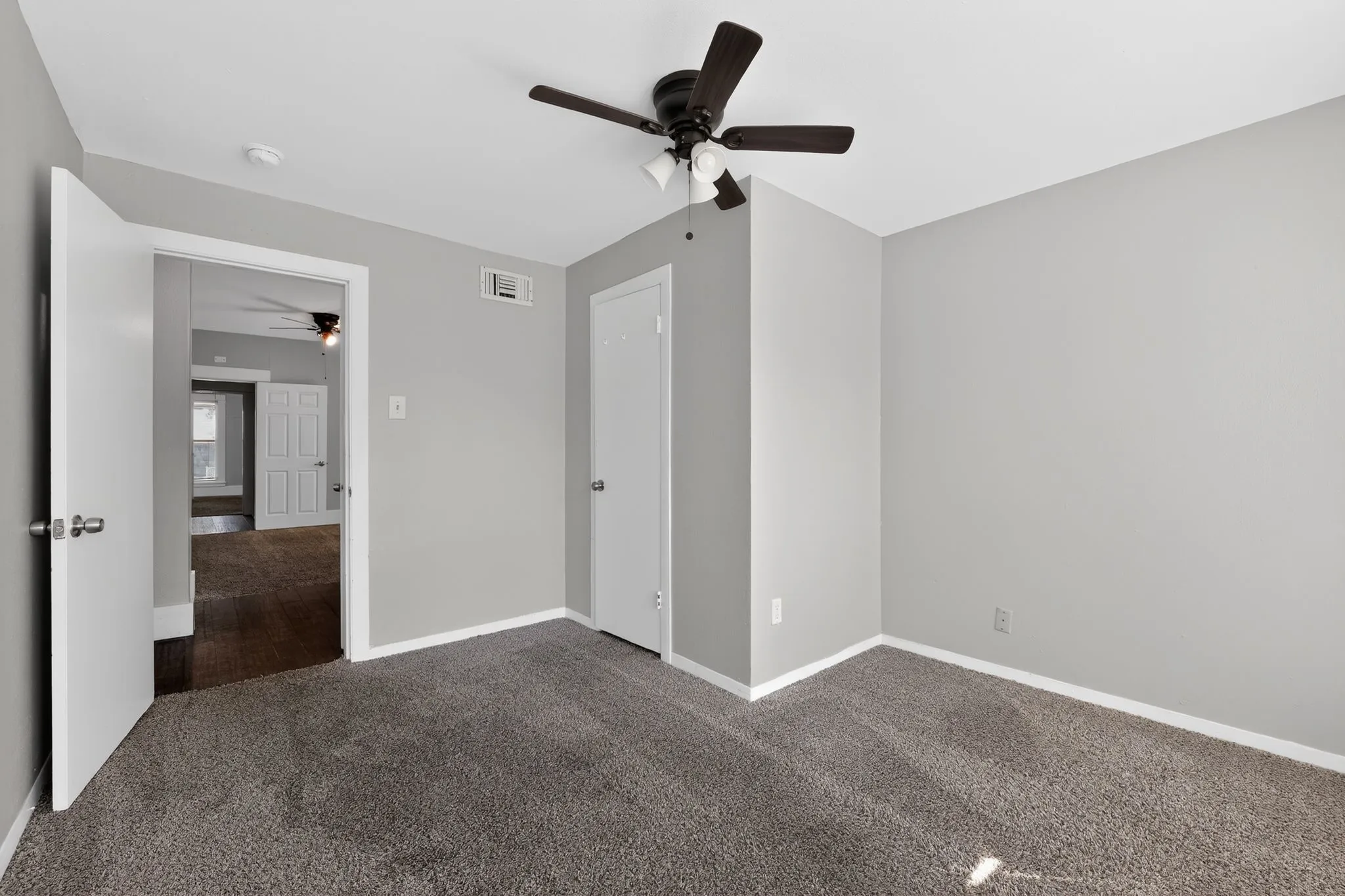 Single Family Residence For Sale in Mc Lennan County , 528 N 31st Street, Waco, Texas 76707, 3 Bedroom, 2 Bathroom, 1 Garage spaces, 1,388 Sqft, built in 1925, mls#21330610, Real Estate Agent in Waco, Homes For Sale in Mc Lennan county, Homes For Sale in Waco, Realtor in Waco Texas, Real Estate Brokerage Independent Realty Texas, Luminita Cordes Realtor
