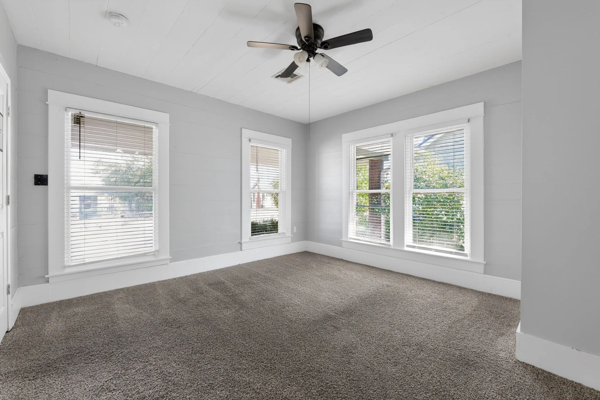 Single Family Residence For Sale in Mc Lennan County , 528 N 31st Street, Waco, Texas 76707, 3 Bedroom, 2 Bathroom, 1 Garage spaces, 1,388 Sqft, built in 1925, mls#21330610, Real Estate Agent in Waco, Homes For Sale in Mc Lennan county, Homes For Sale in Waco, Realtor in Waco Texas, Real Estate Brokerage Independent Realty Texas, Luminita Cordes Realtor