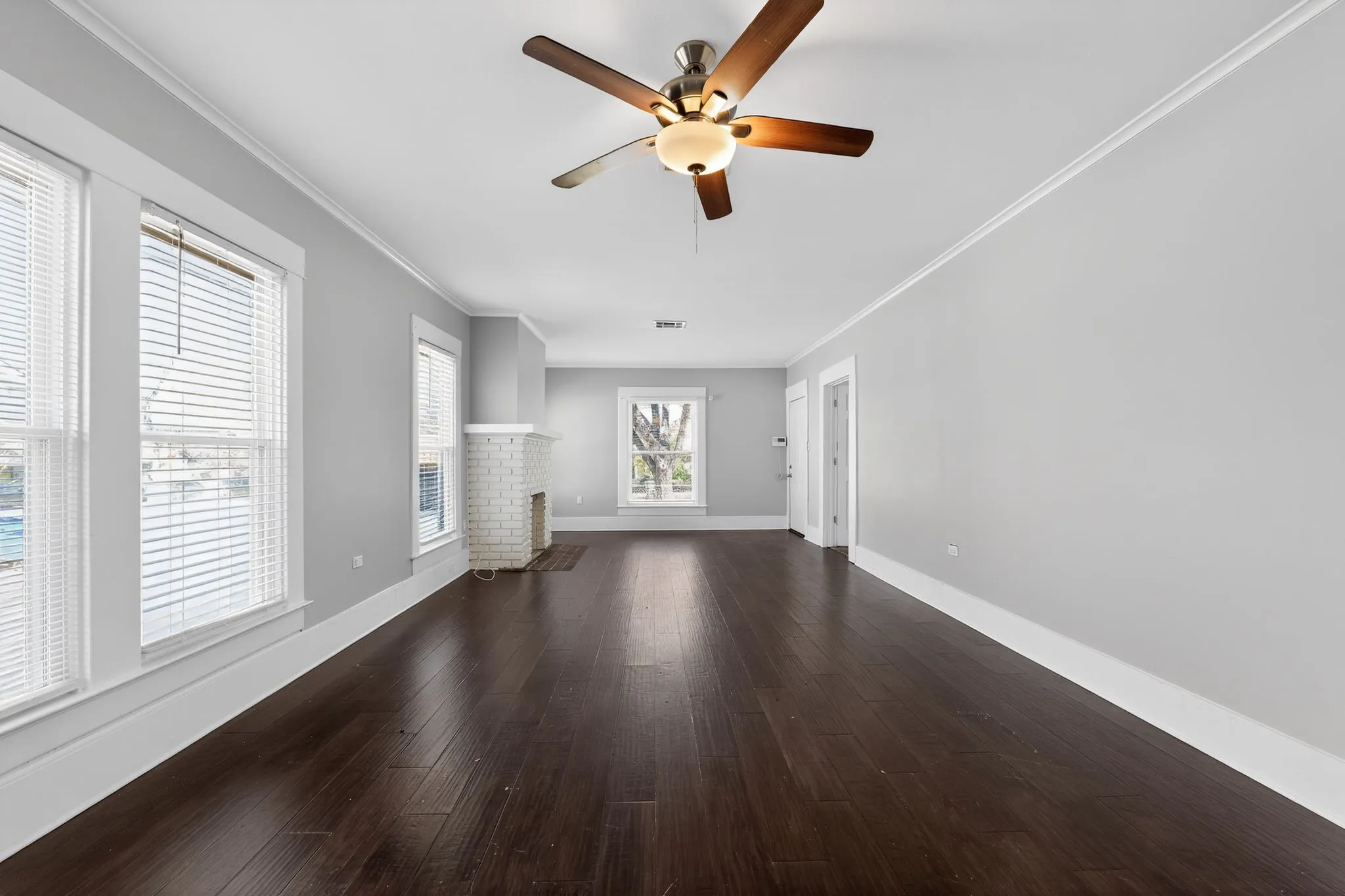 Single Family Residence For Sale in Mc Lennan County , 528 N 31st Street, Waco, Texas 76707, 3 Bedroom, 2 Bathroom, 1 Garage spaces, 1,388 Sqft, built in 1925, mls#21330610, Real Estate Agent in Waco, Homes For Sale in Mc Lennan county, Homes For Sale in Waco, Realtor in Waco Texas, Real Estate Brokerage Independent Realty Texas, Luminita Cordes Realtor