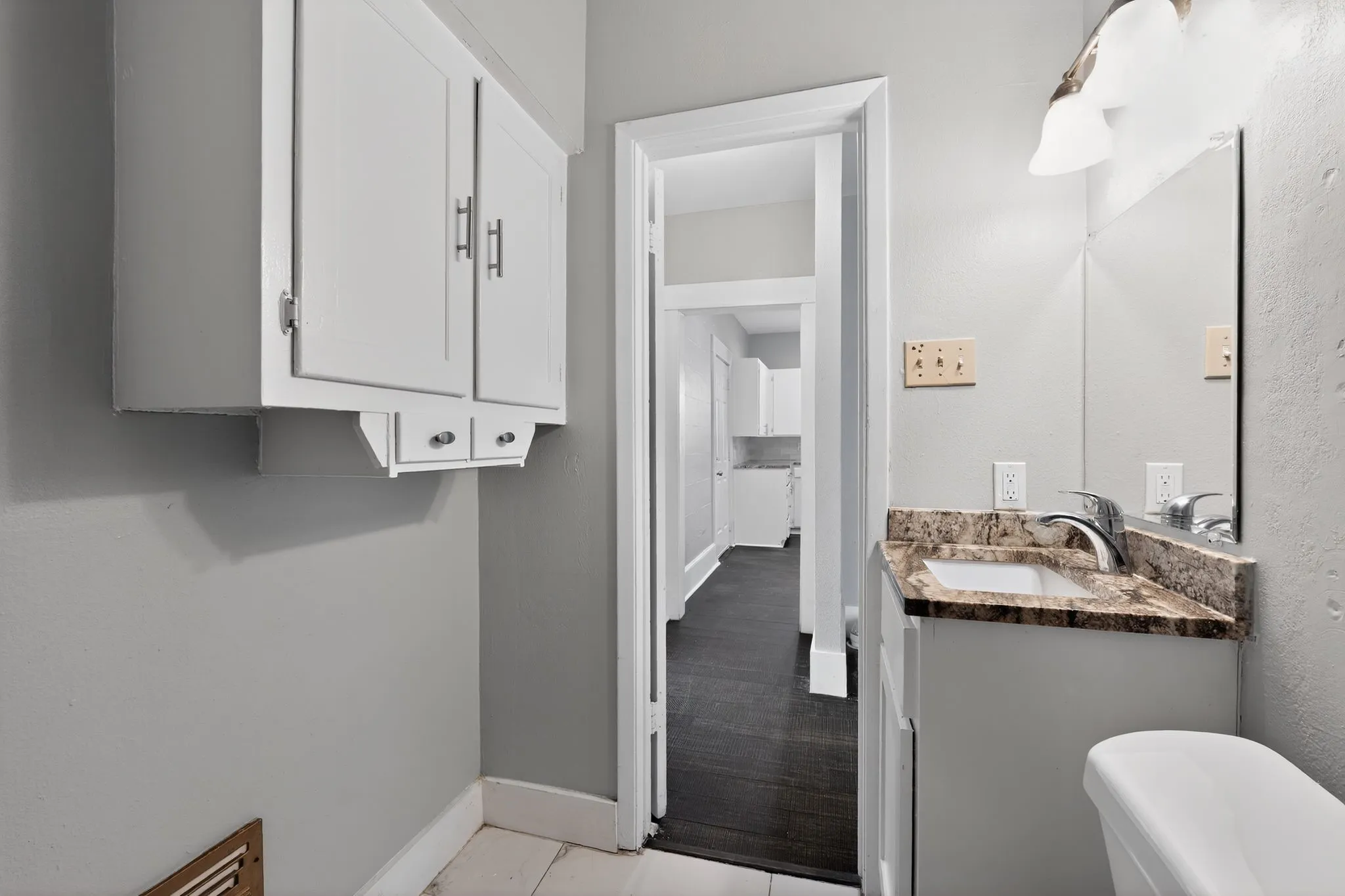 Single Family Residence For Sale in Mc Lennan County , 528 N 31st Street, Waco, Texas 76707, 3 Bedroom, 2 Bathroom, 1 Garage spaces, 1,388 Sqft, built in 1925, mls#21330610, Real Estate Agent in Waco, Homes For Sale in Mc Lennan county, Homes For Sale in Waco, Realtor in Waco Texas, Real Estate Brokerage Independent Realty Texas, Luminita Cordes Realtor