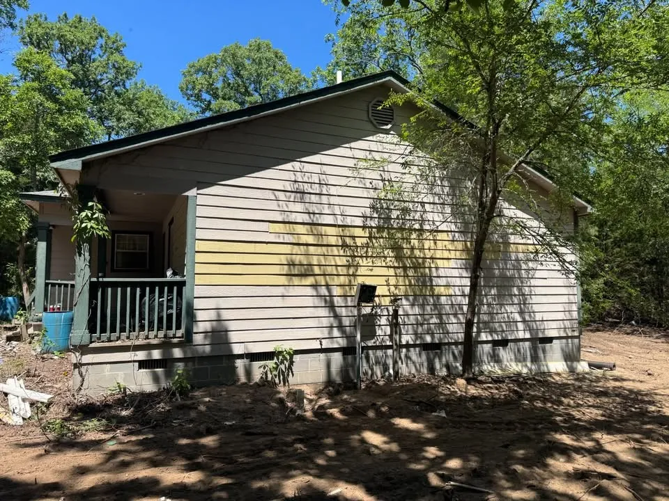 Single Family Residence For Sale in Van Zandt County , 690 Private Road 6926 Road, Eustace, Texas 75124, 3 Bedroom, 2 Bathroom, Garage spaces, 1,308 Sqft, built in 1996, mls#21330645, Real Estate Agent in Eustace, Homes For Sale in Van Zandt county, Homes For Sale in Eustace, Realtor in Eustace Texas, Real Estate Brokerage Independent Realty Texas, Luminita Cordes Realtor