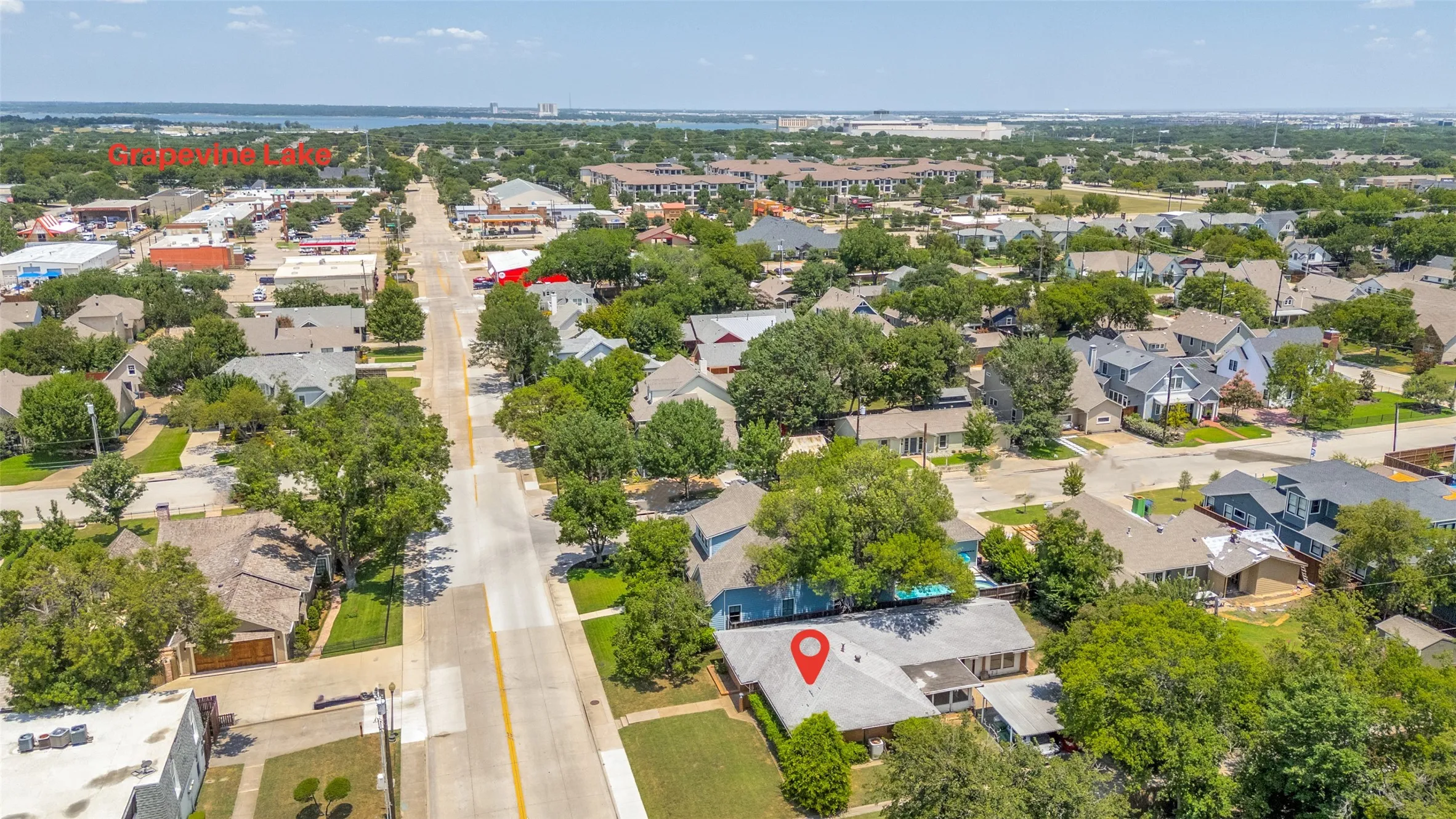 Single Family Residence For Sale in Tarrant County , 311 S Dooley Street, Grapevine, Texas 76051, 4 Bedroom, 2 Bathroom, Garage spaces, 2,123 Sqft, built in 1960, mls#21327470, Real Estate Agent in Grapevine, Homes For Sale in Tarrant county, Homes For Sale in Grapevine, Realtor in Grapevine Texas, Real Estate Brokerage Independent Realty Texas, Luminita Cordes Realtor