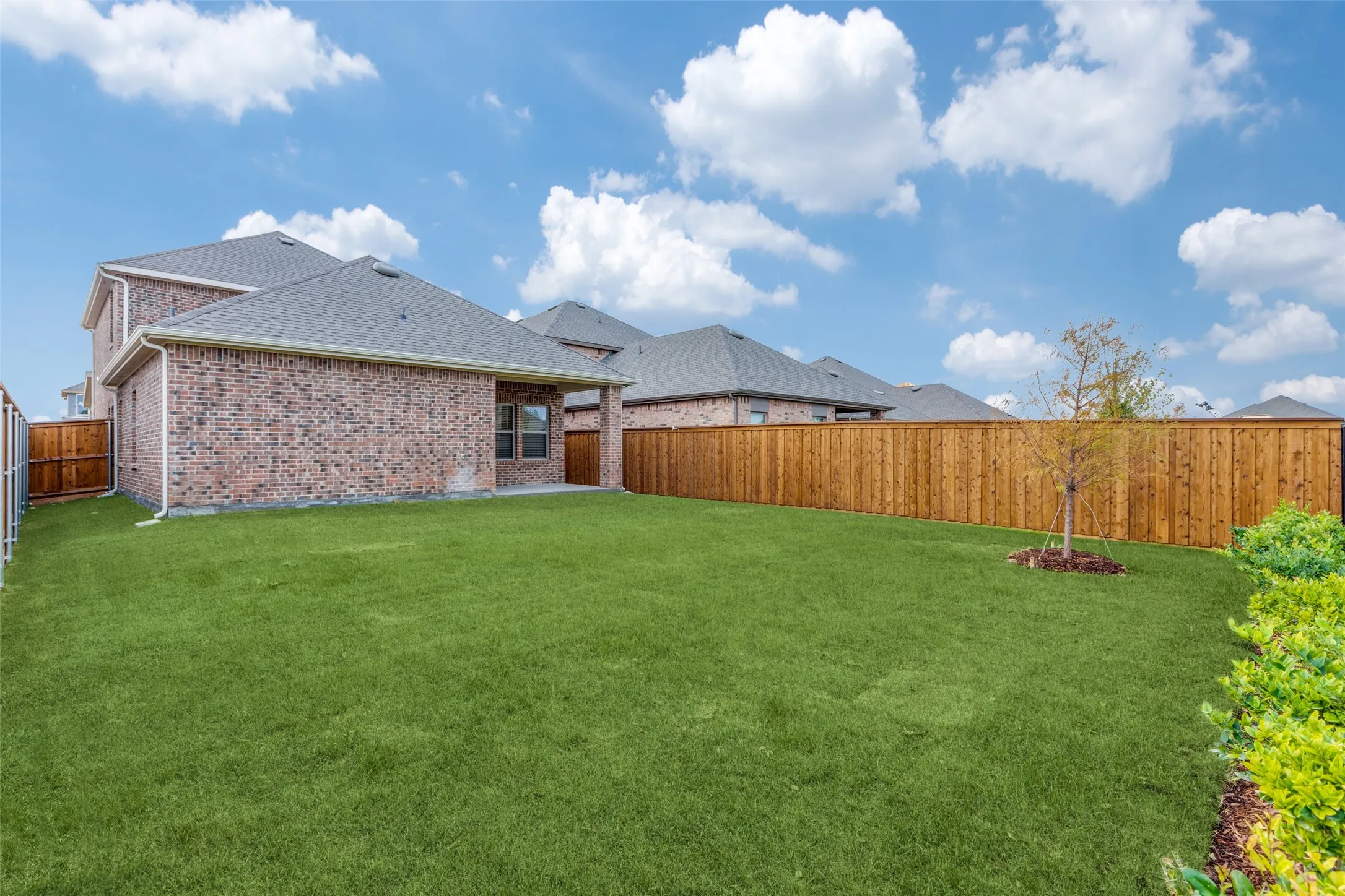 Single Family Residence For Rent in Denton County , 240 Kistler Drive, Little Elm, Texas 75068, 4 Bedroom, 3 Bathroom, 2 Garage spaces, 2,411 Sqft, built in 2024, mls#21329533, Real Estate Agent in Little Elm, Homes For Rent in Denton county, Homes For Rent in Little Elm, Realtor in Little Elm Texas, Real Estate Brokerage Independent Realty Texas, Luminita Cordes Realtor