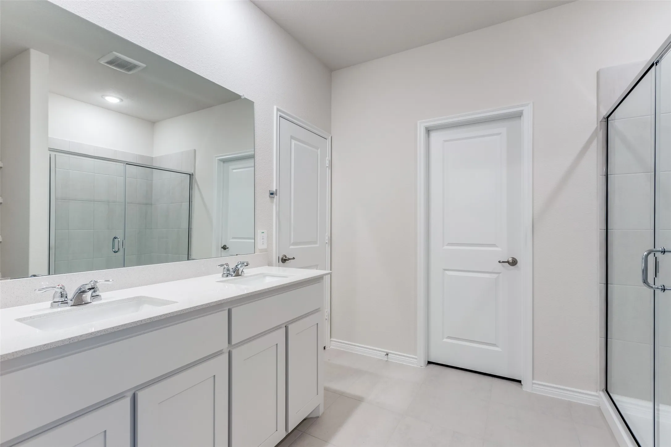 Single Family Residence For Rent in Denton County , 240 Kistler Drive, Little Elm, Texas 75068, 4 Bedroom, 3 Bathroom, 2 Garage spaces, 2,411 Sqft, built in 2024, mls#21329533, Real Estate Agent in Little Elm, Homes For Rent in Denton county, Homes For Rent in Little Elm, Realtor in Little Elm Texas, Real Estate Brokerage Independent Realty Texas, Luminita Cordes Realtor