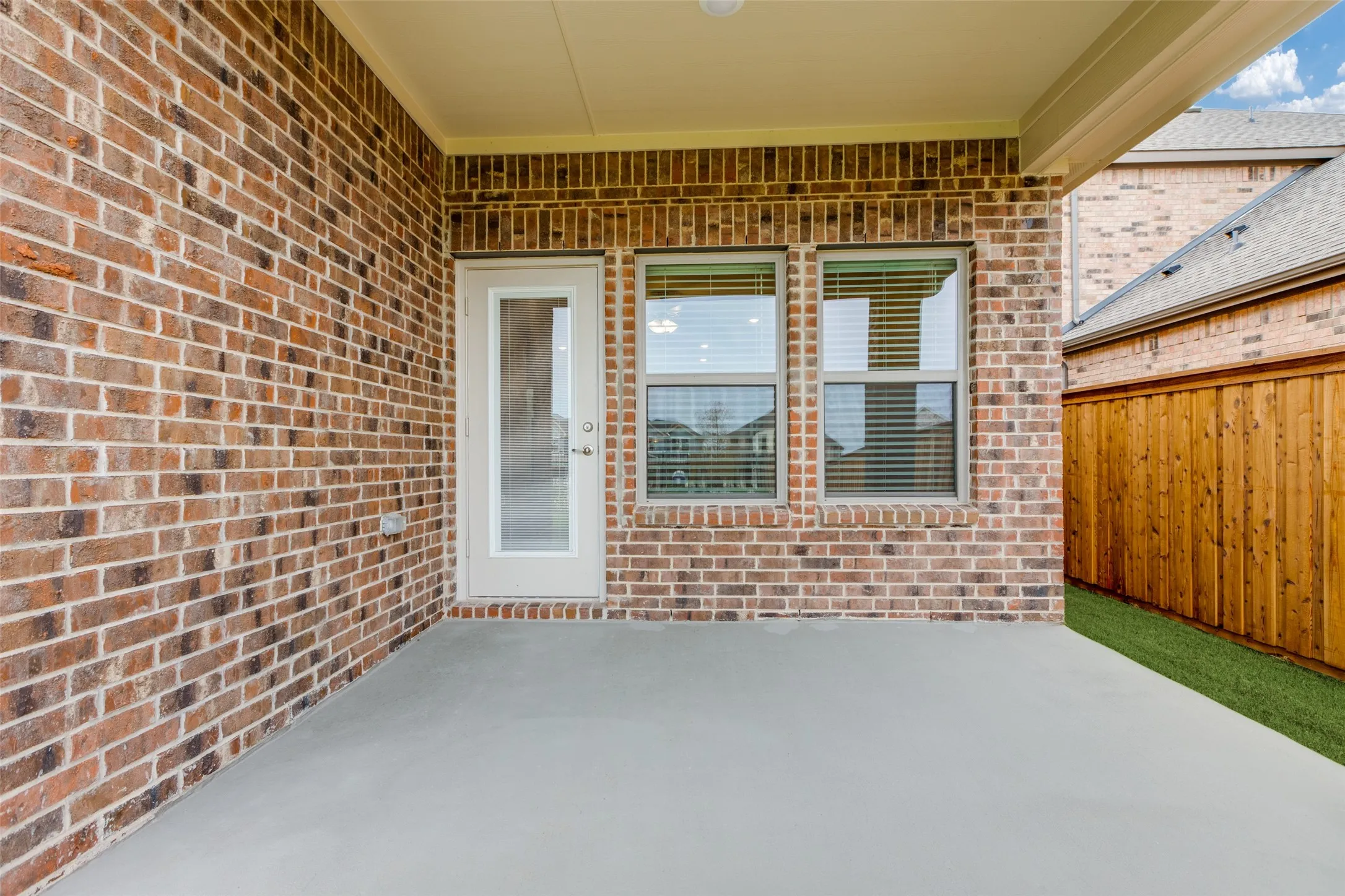 Single Family Residence For Rent in Denton County , 240 Kistler Drive, Little Elm, Texas 75068, 4 Bedroom, 3 Bathroom, 2 Garage spaces, 2,411 Sqft, built in 2024, mls#21329533, Real Estate Agent in Little Elm, Homes For Rent in Denton county, Homes For Rent in Little Elm, Realtor in Little Elm Texas, Real Estate Brokerage Independent Realty Texas, Luminita Cordes Realtor