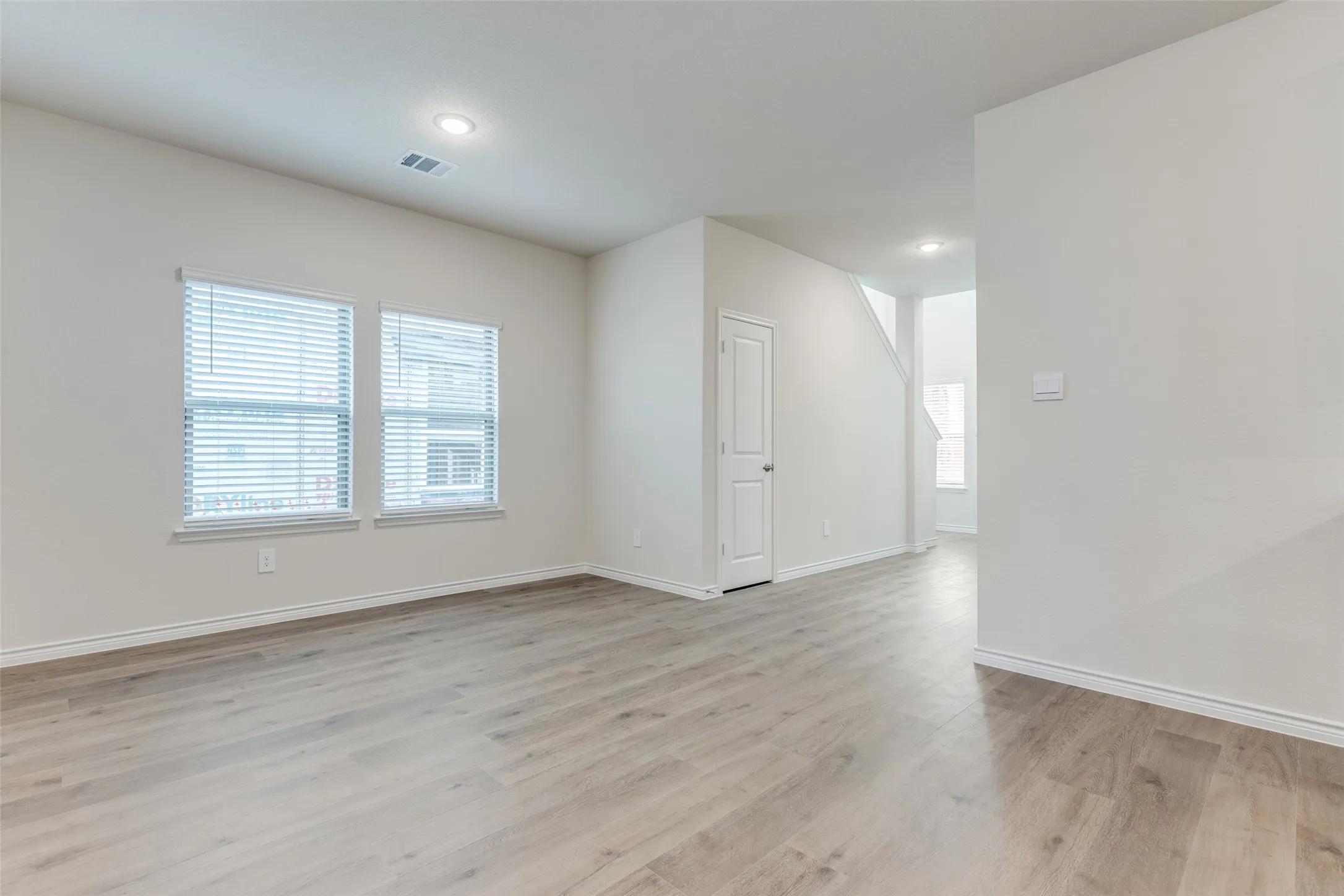 Single Family Residence For Rent in Denton County , 240 Kistler Drive, Little Elm, Texas 75068, 4 Bedroom, 3 Bathroom, 2 Garage spaces, 2,411 Sqft, built in 2024, mls#21329533, Real Estate Agent in Little Elm, Homes For Rent in Denton county, Homes For Rent in Little Elm, Realtor in Little Elm Texas, Real Estate Brokerage Independent Realty Texas, Luminita Cordes Realtor