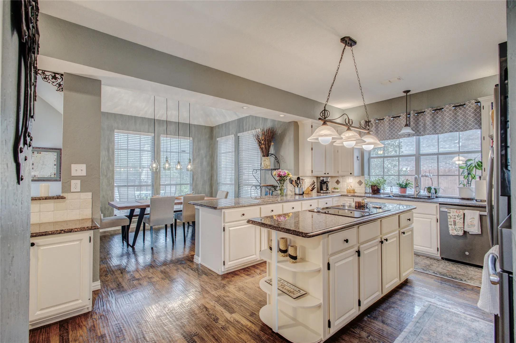 Kitchen Open To Breakfast