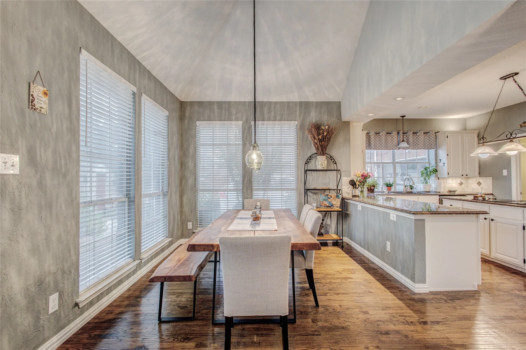 Breakfast Open To Kitchen