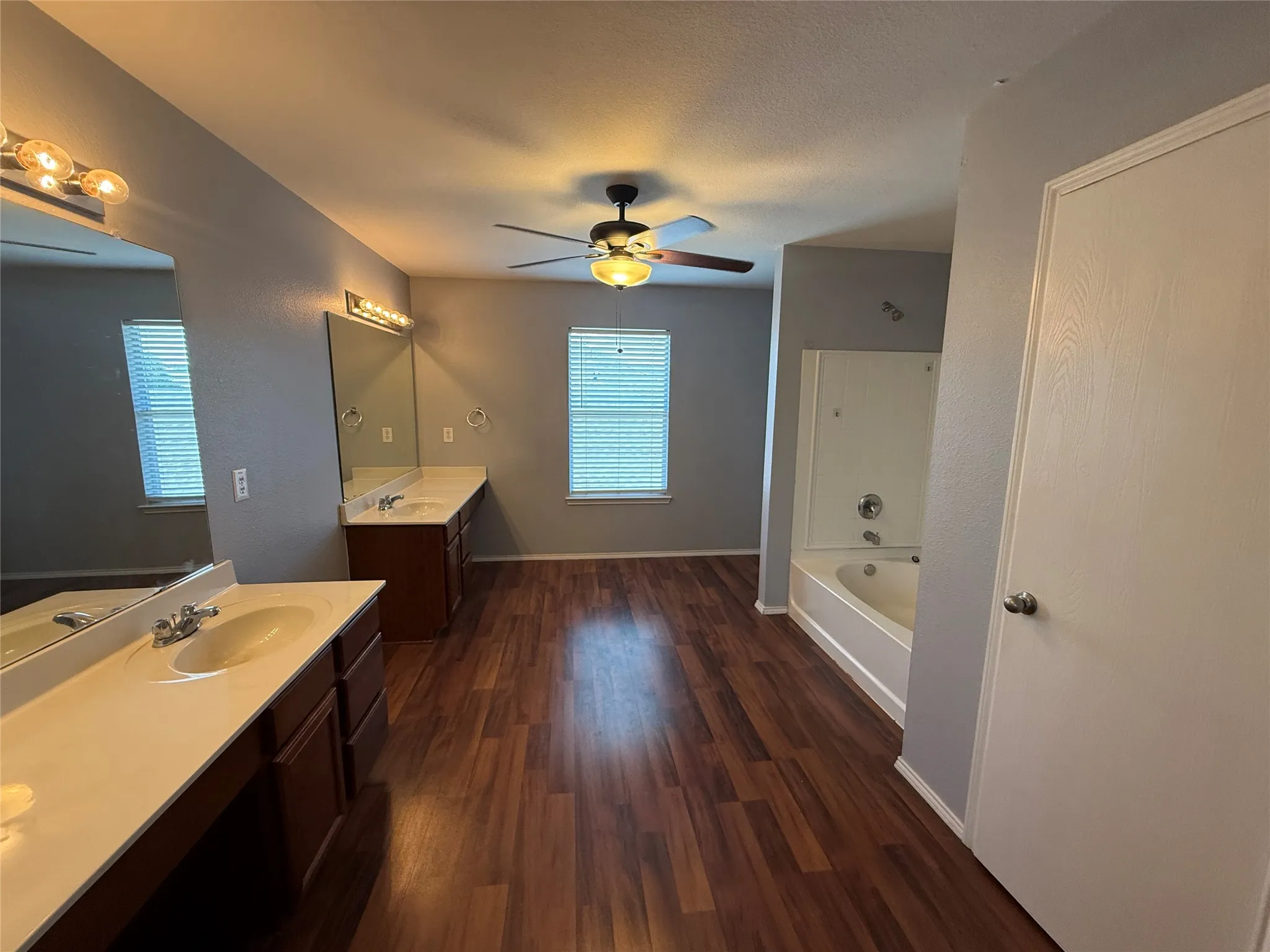 Single Family Residence For Sale in Dallas County , 1329 Falcon Drive, Dallas, Texas 75051, 3 Bedroom, 3 Bathroom, 2 Garage spaces, 2,555 Sqft, built in 2008, mls#21330678, Real Estate Agent in Dallas, Homes For Sale in Dallas county, Homes For Sale in Dallas, Realtor in Dallas Texas, Real Estate Brokerage Independent Realty Texas, Luminita Cordes Realtor