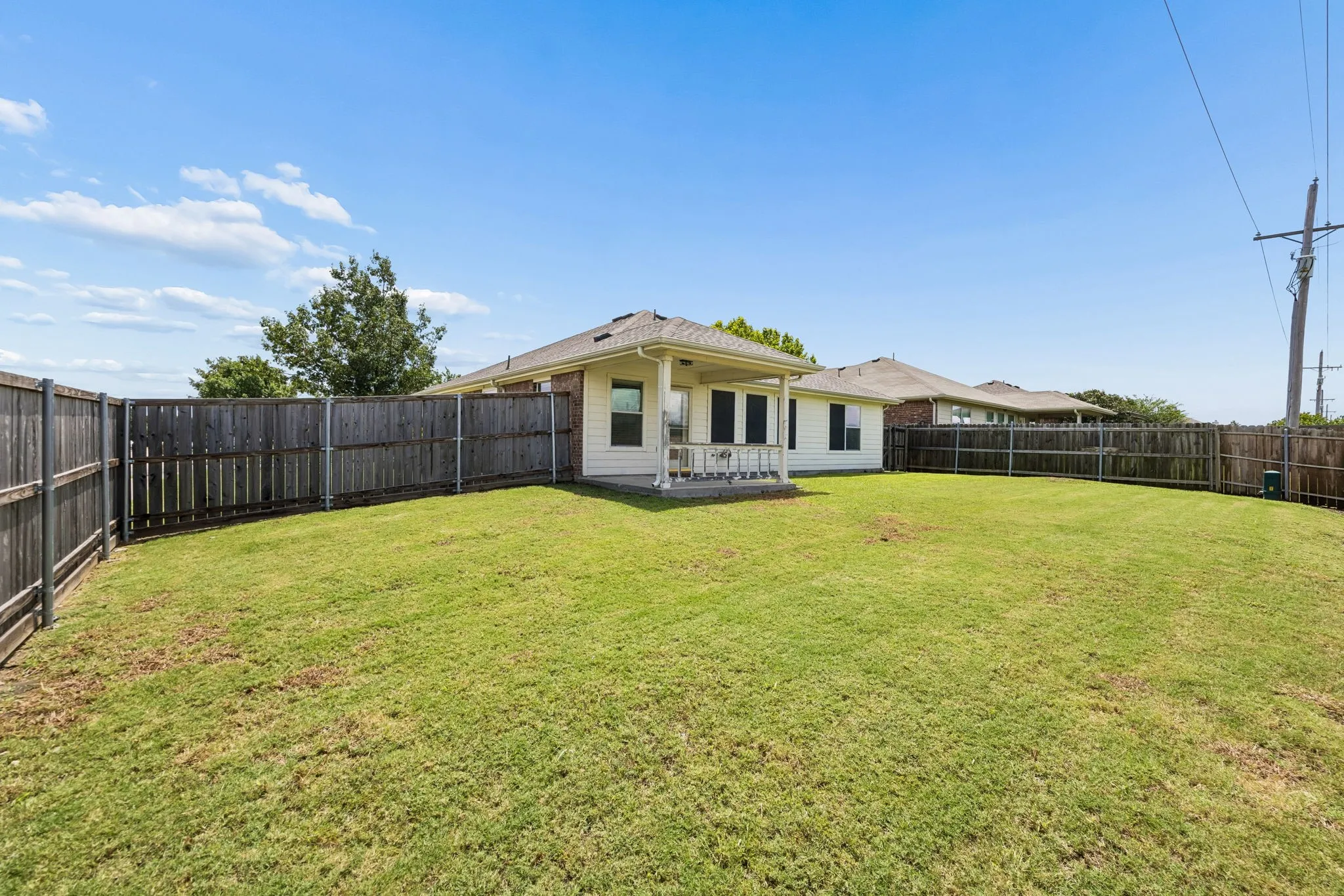 Single Family Residence For Sale in Collin County , 743 Cedar Cove Drive, Princeton, Texas 75407, 3 Bedroom, 2 Bathroom, 2 Garage spaces, 1,540 Sqft, built in 2005, mls#21330688, Real Estate Agent in Princeton, Homes For Sale in Collin county, Homes For Sale in Princeton, Realtor in Princeton Texas, Real Estate Brokerage Independent Realty Texas, Luminita Cordes Realtor